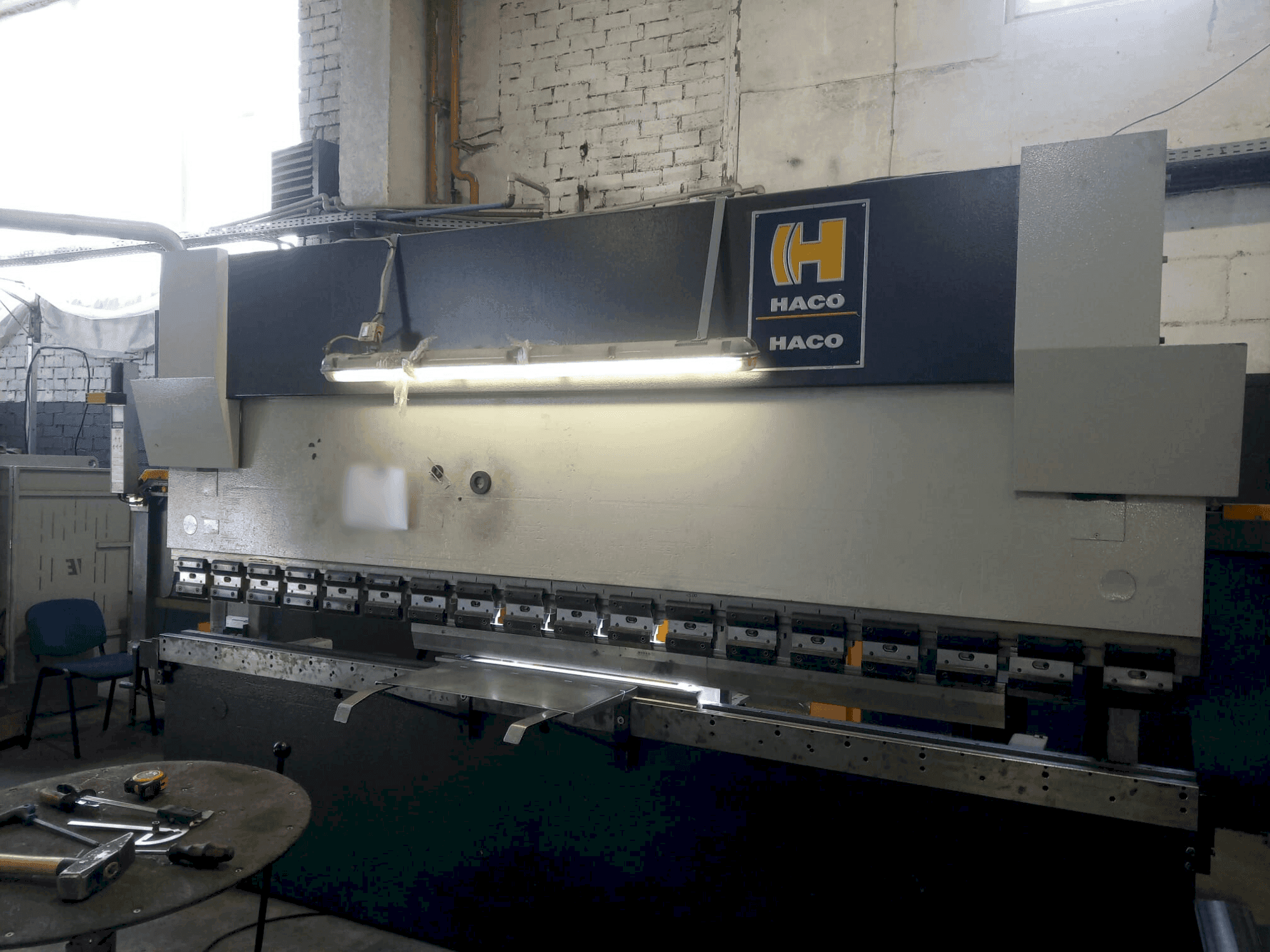 Вид станка HACO ERM 36-150 спереди