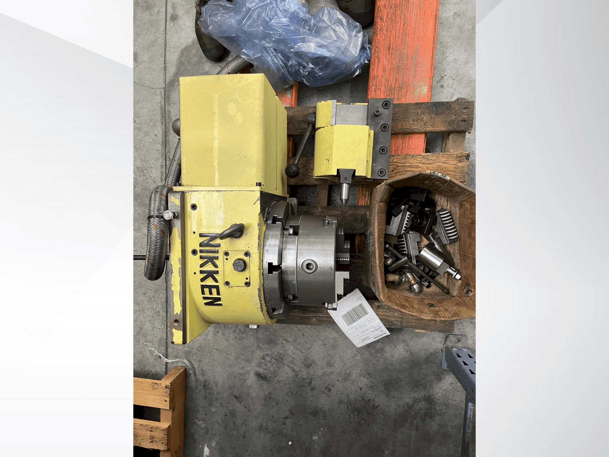 Вид станка NIKKEN CNC 260 спереди