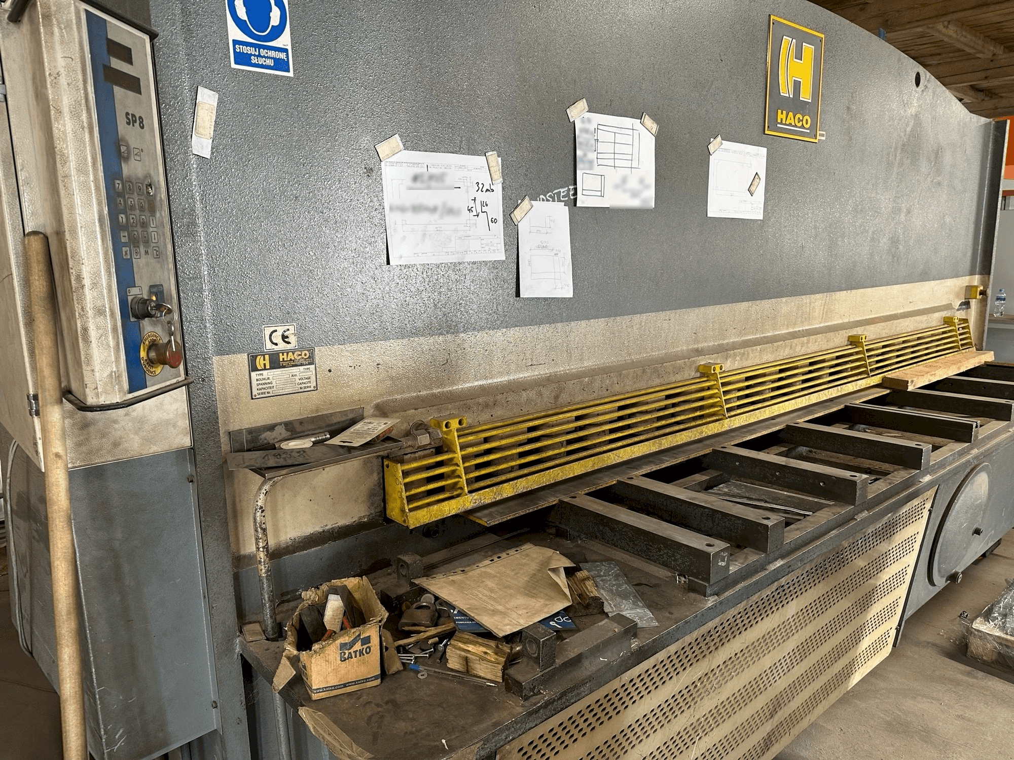 Вид станка HACO TS 3012 спереди