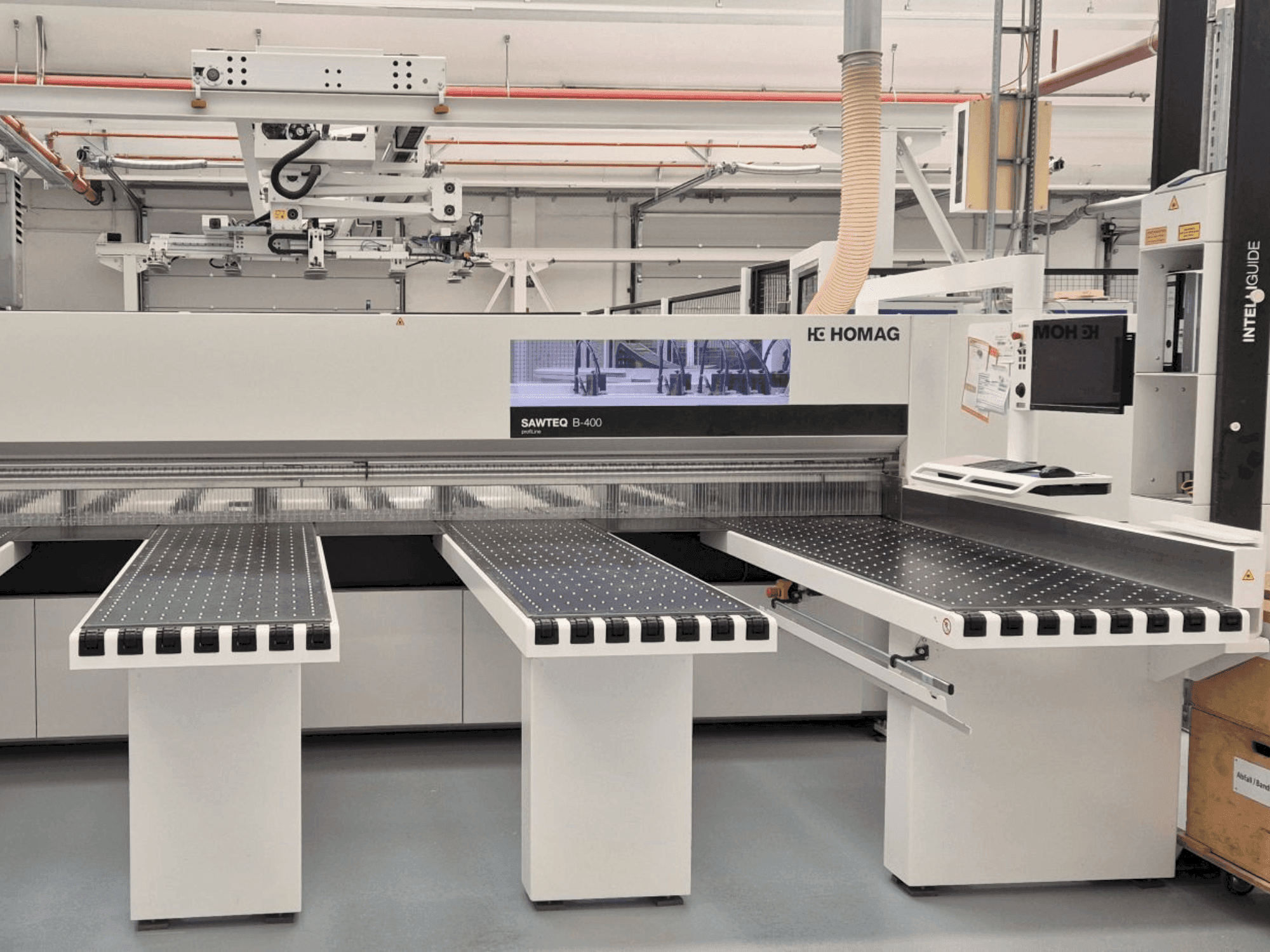 Вид станка HOLZMA HPP 400 спереди