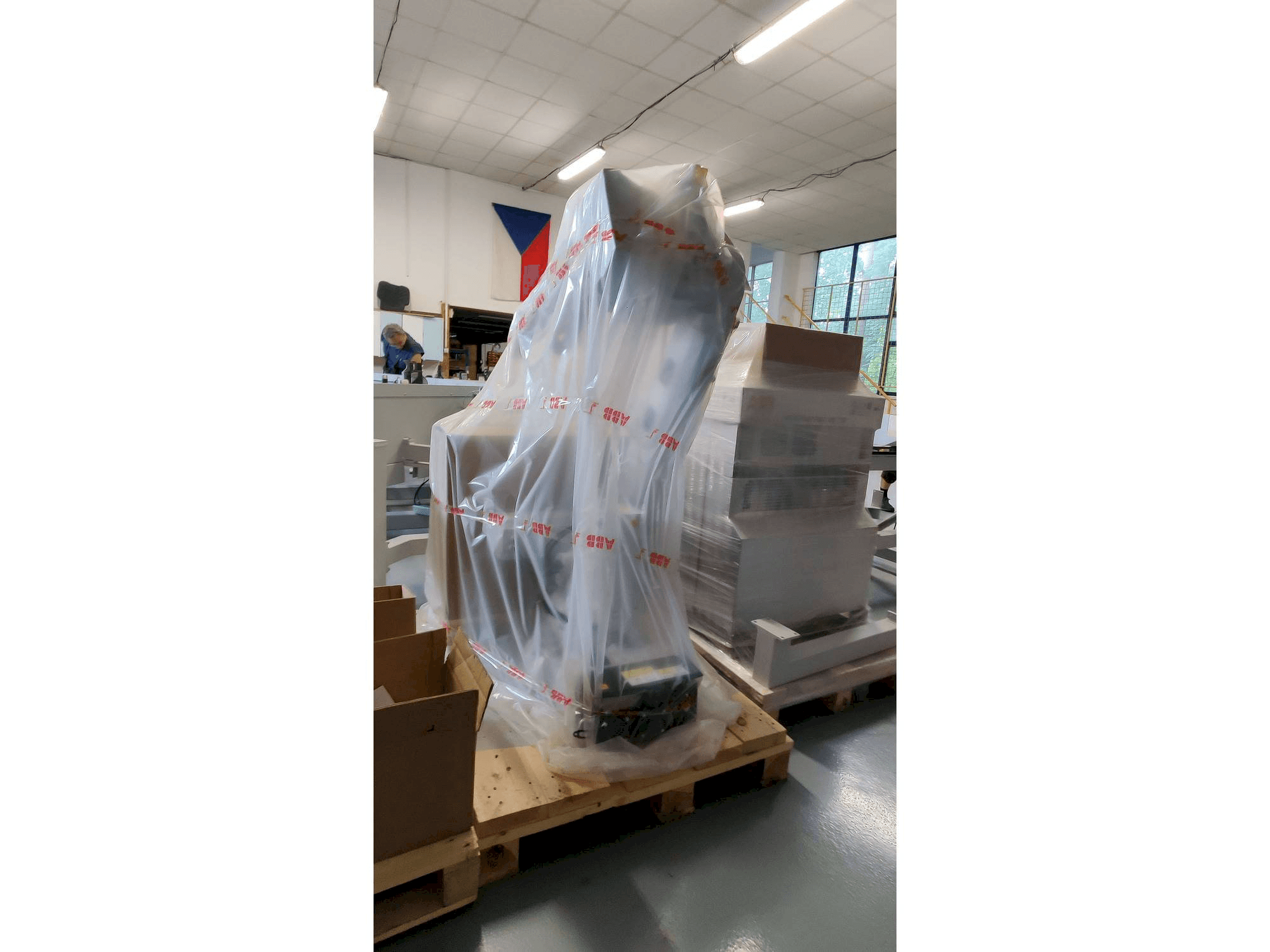 Вид станка ABB IRB 4600 спереди