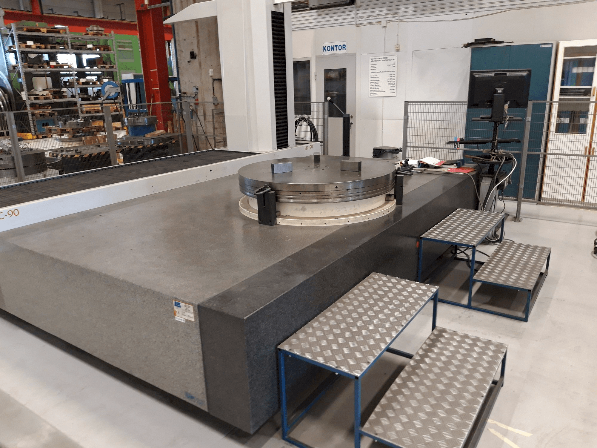 Вид станка LK HC90 спереди