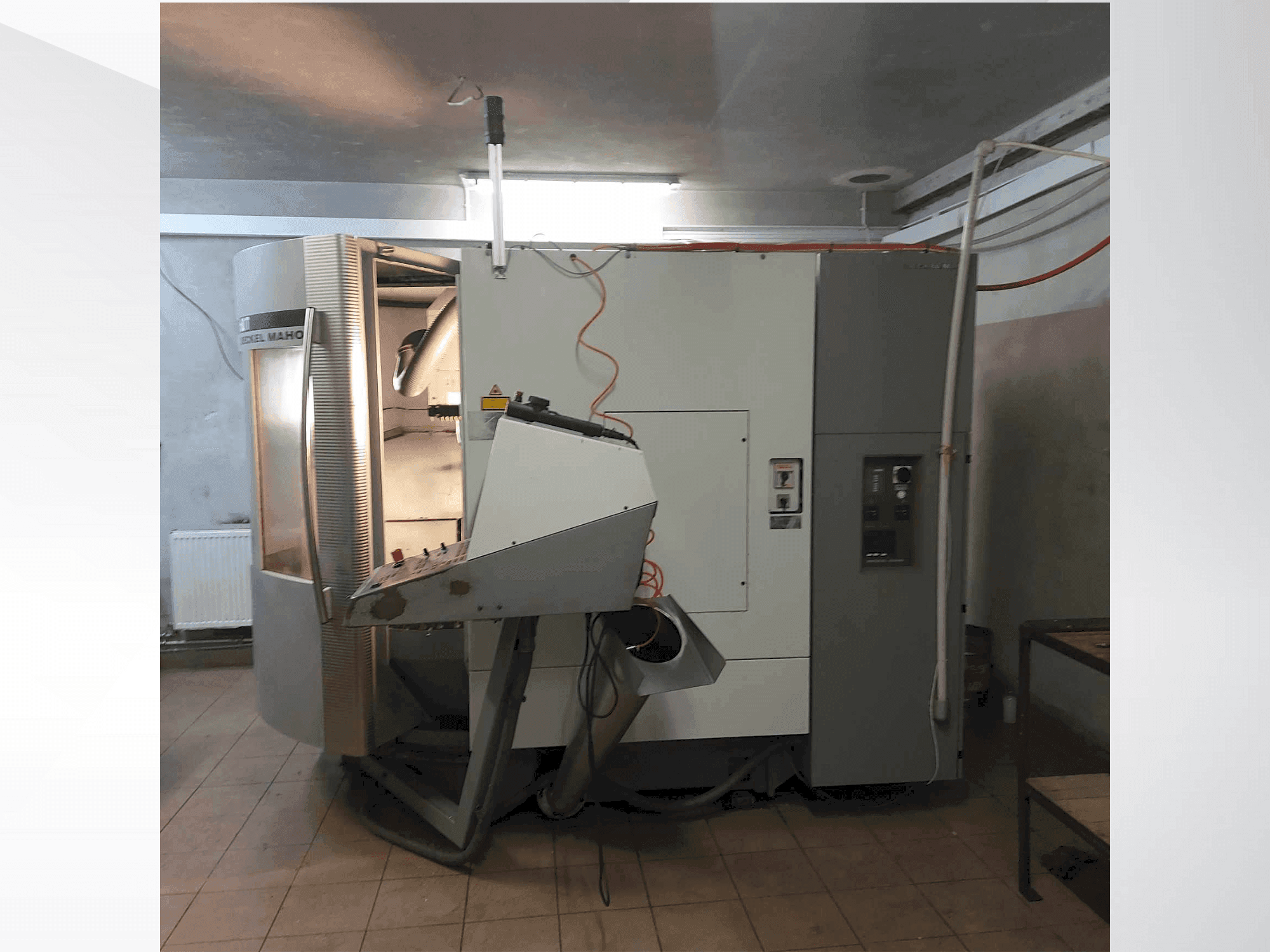 Вид станка DECKEL MAHO DMU 60 T спереди