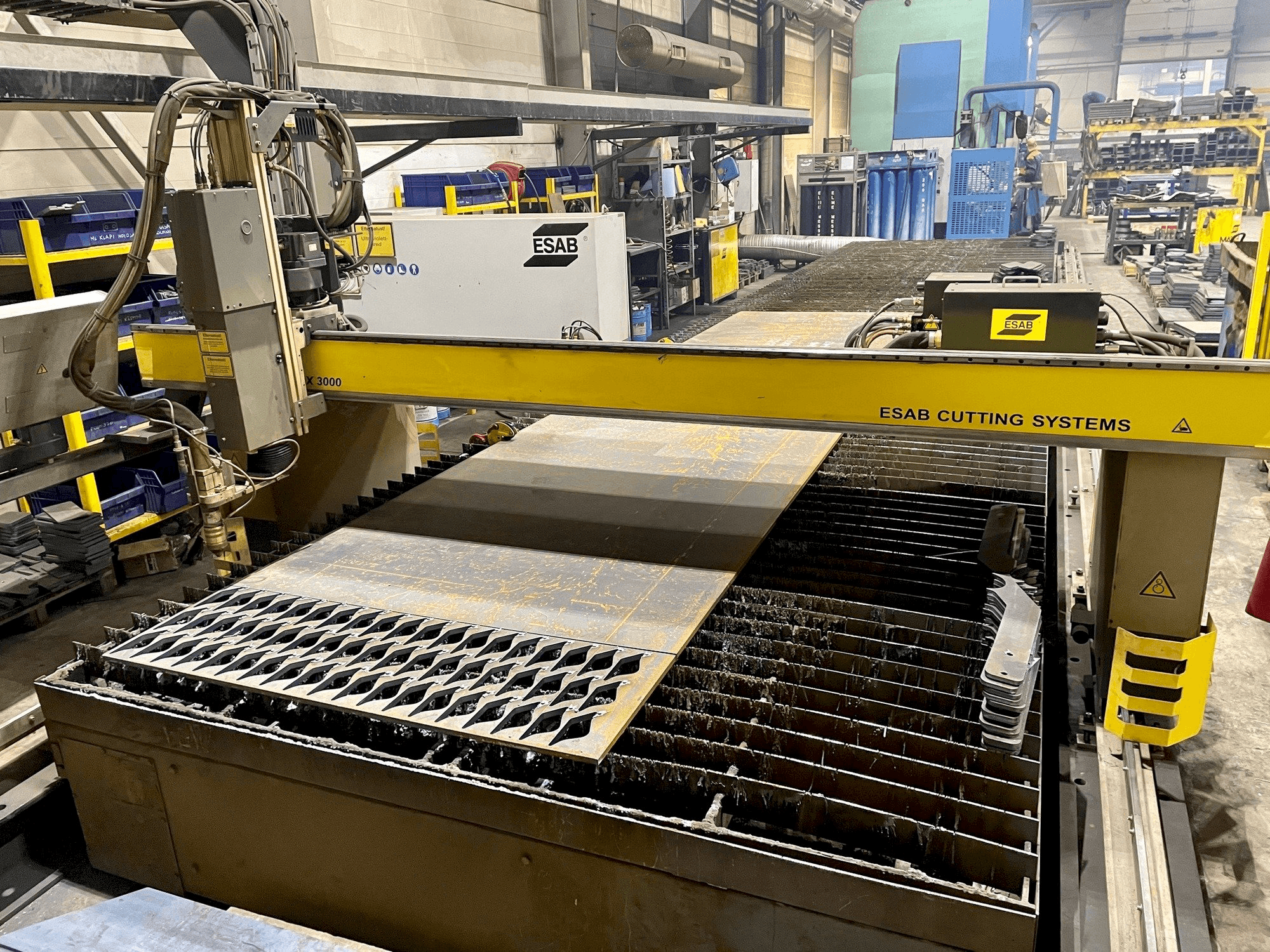 Вид станка ESAB Combirex DX 3000 спереди