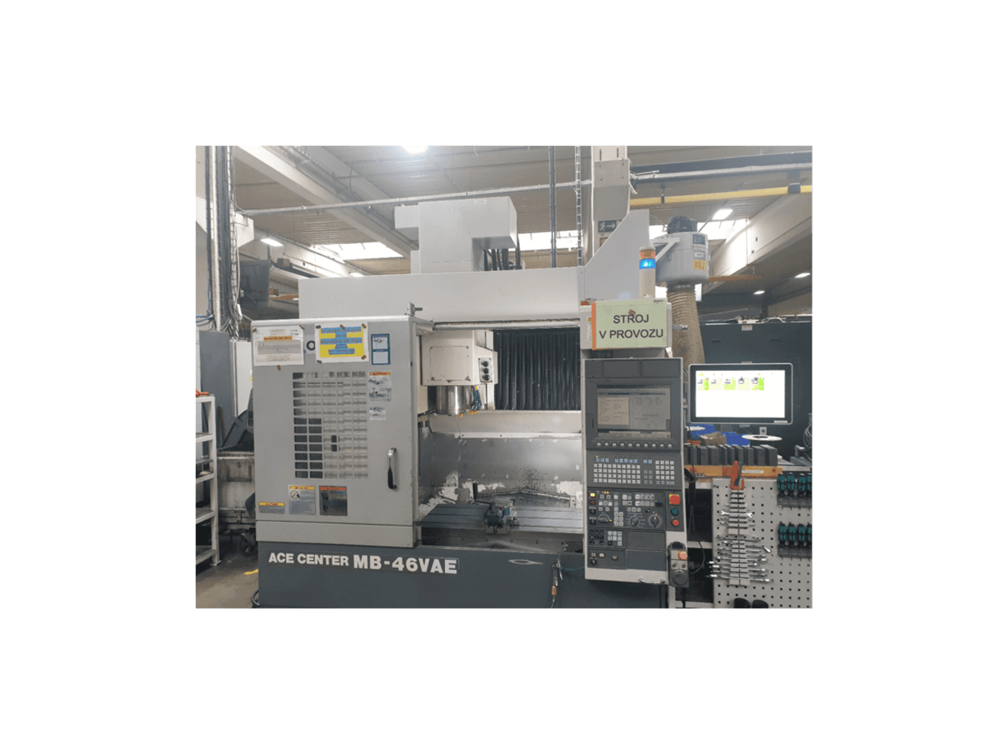 Вид станка Okuma MB-46VAE спереди