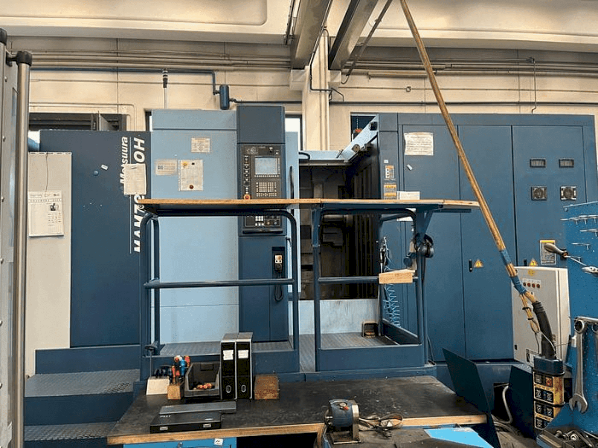 Вид станка Matsuura MAM 72-100H спереди