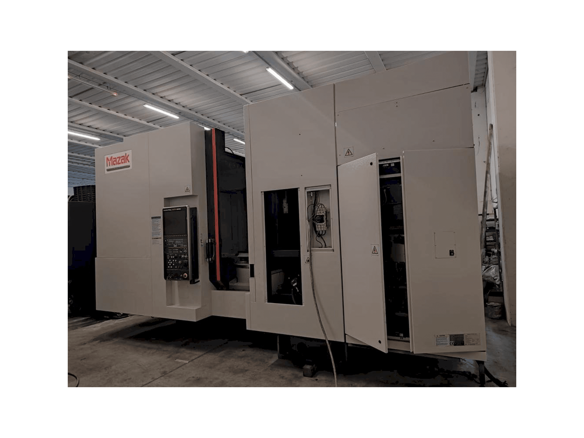 Вид станка Mazak HCN 6000 спереди