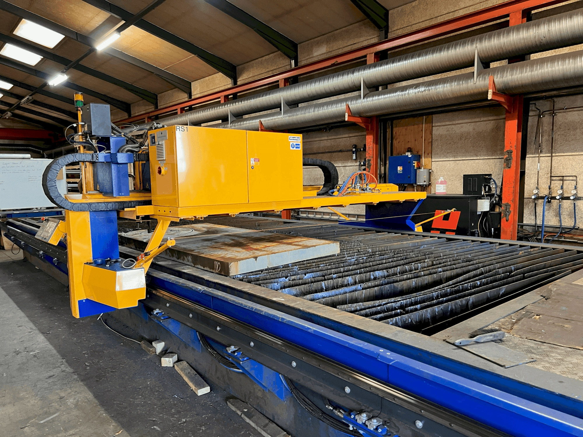 Вид станка MicroStep MasterCut X 9001.30PG спереди