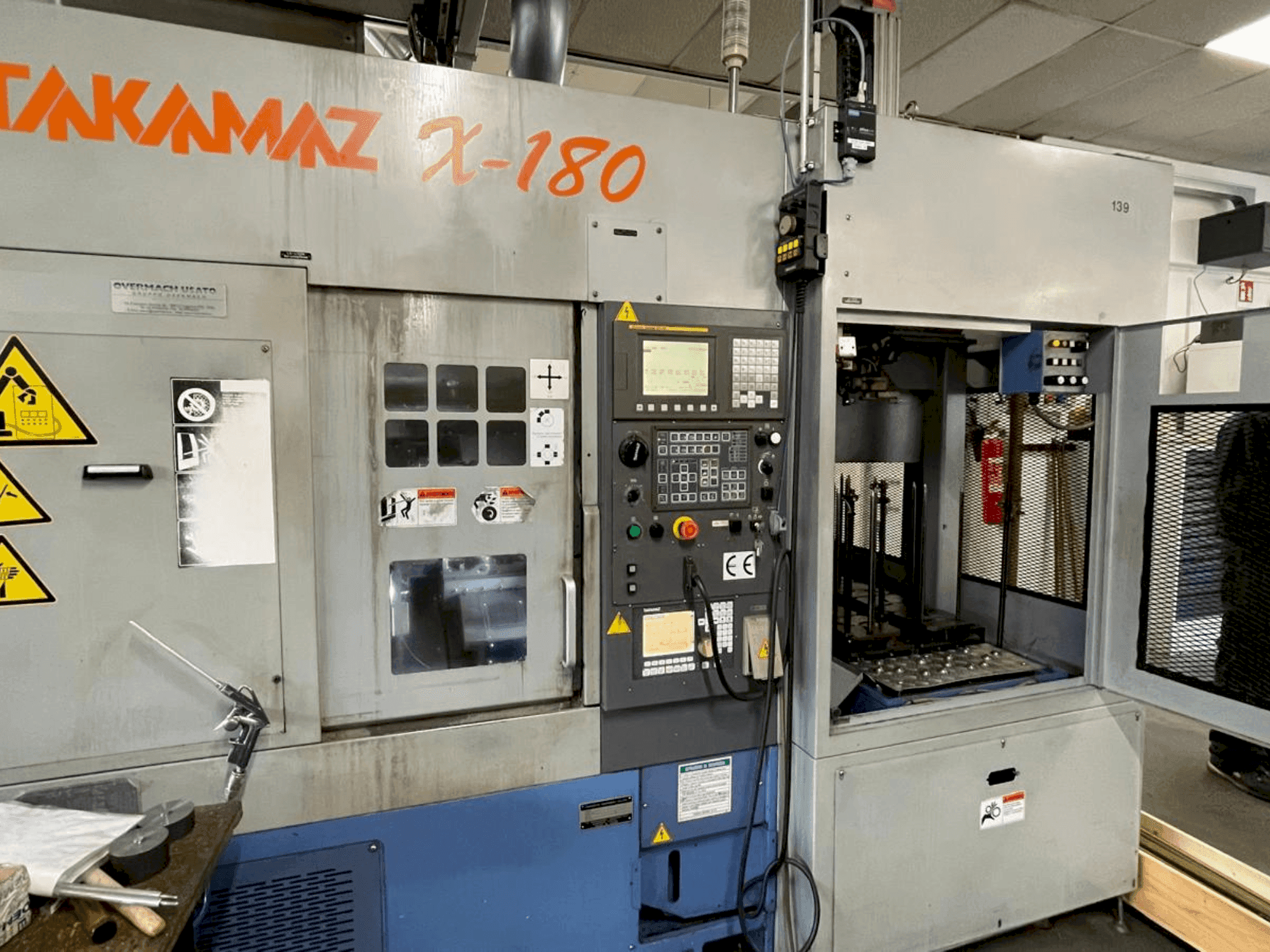 Вид станка Takamaz X-180 спереди