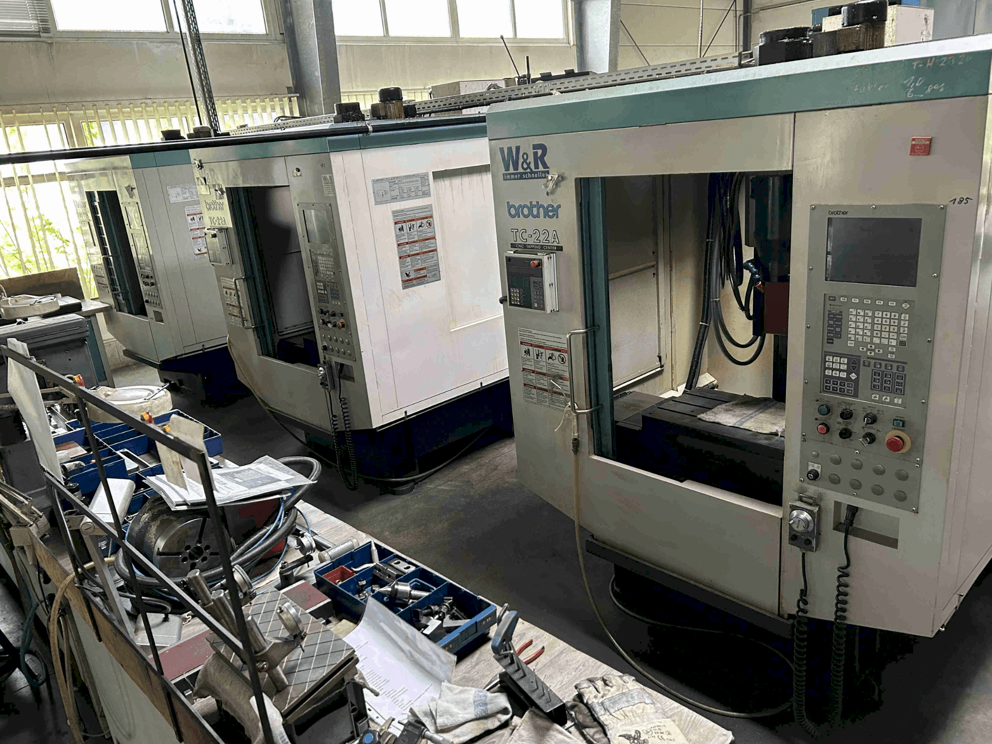 Вид станка Brother TC-22A спереди