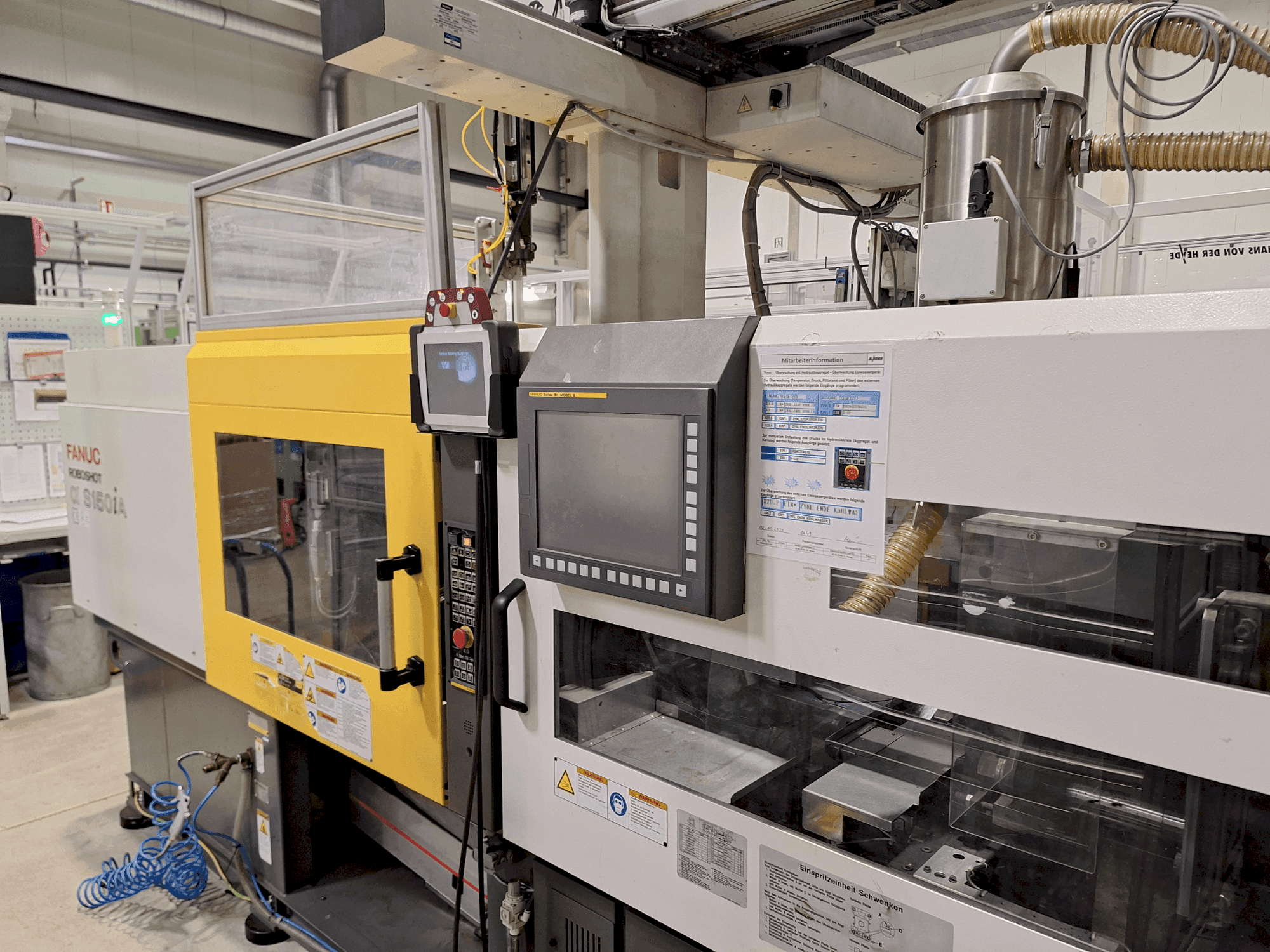 Вид станка FANUC Roboshot S150iA спереди