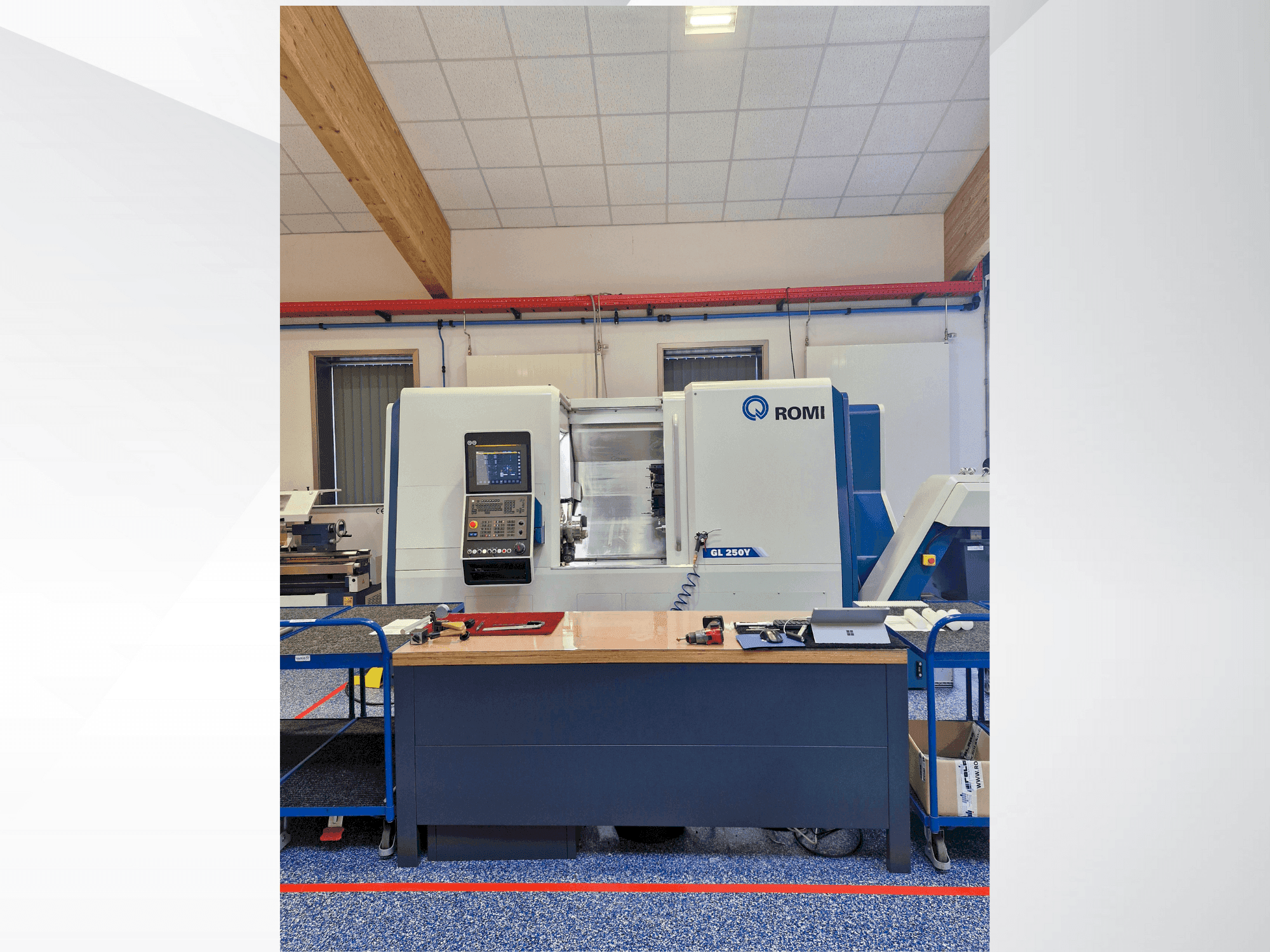 Вид станка Romi GL 250 спереди