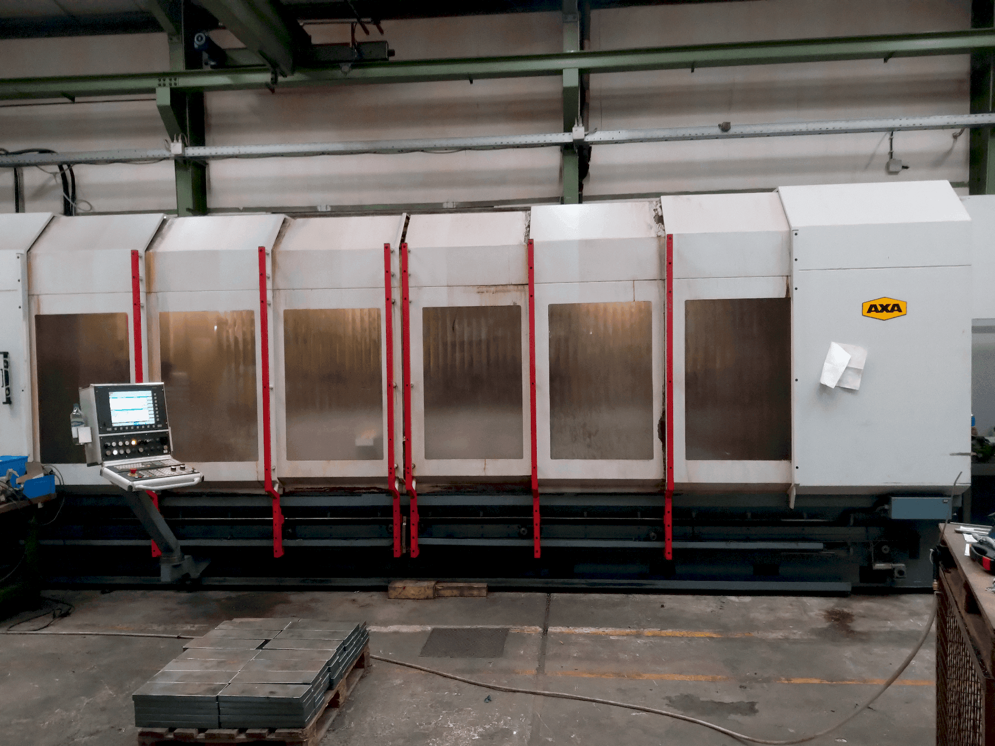 Вид станка AXA VHC-2-5000-XTS-50 спереди