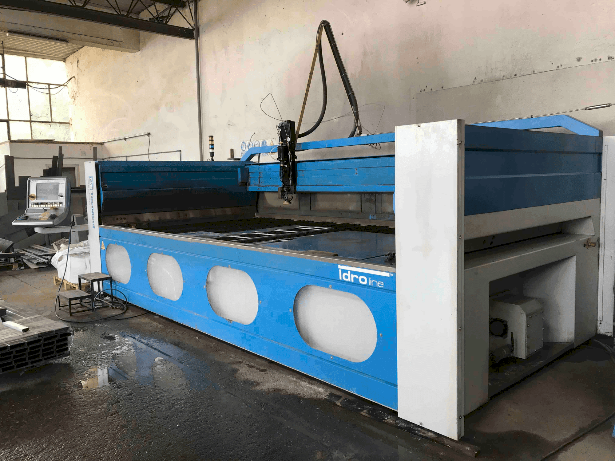 Вид станка CMS tecnocut JP 60hp спереди