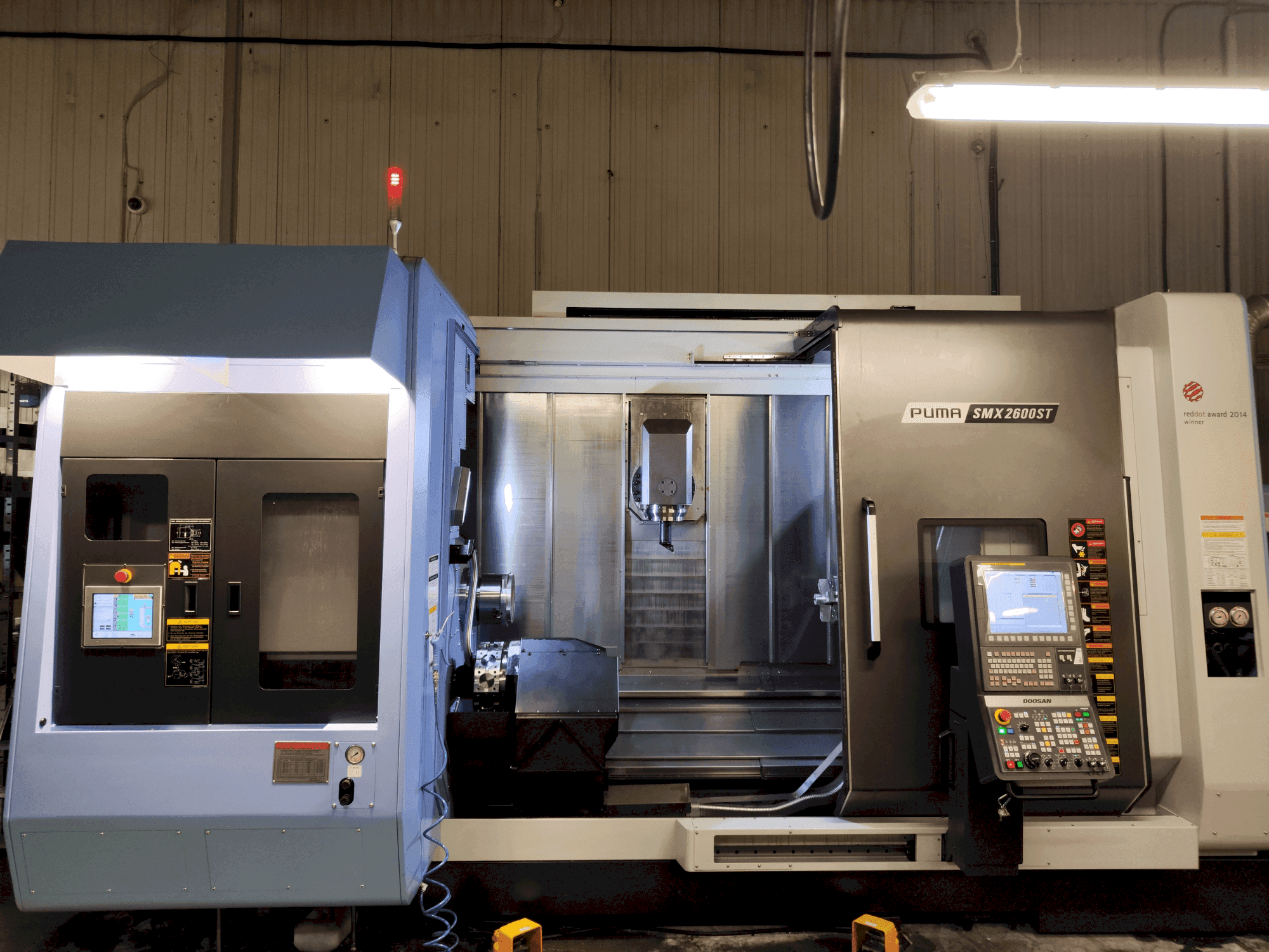 Вид станка DOOSAN Puma SMX 2600 ST спереди