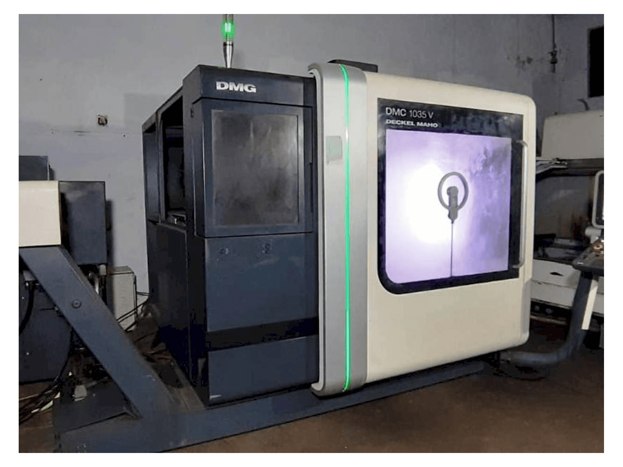 Front view of DMG DMC 1035 V machine