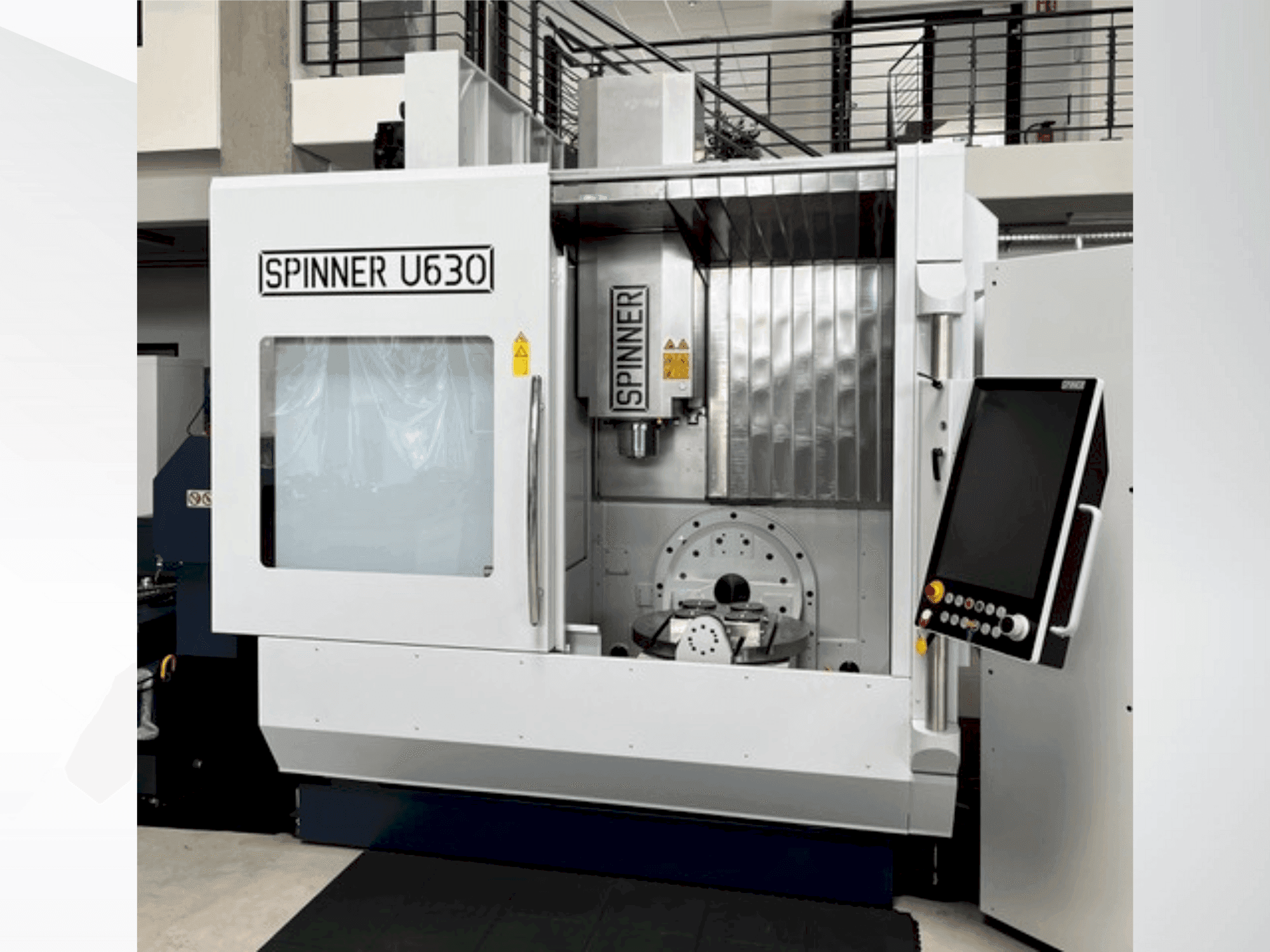 Вид станка SPINNER U5-630- 54T спереди