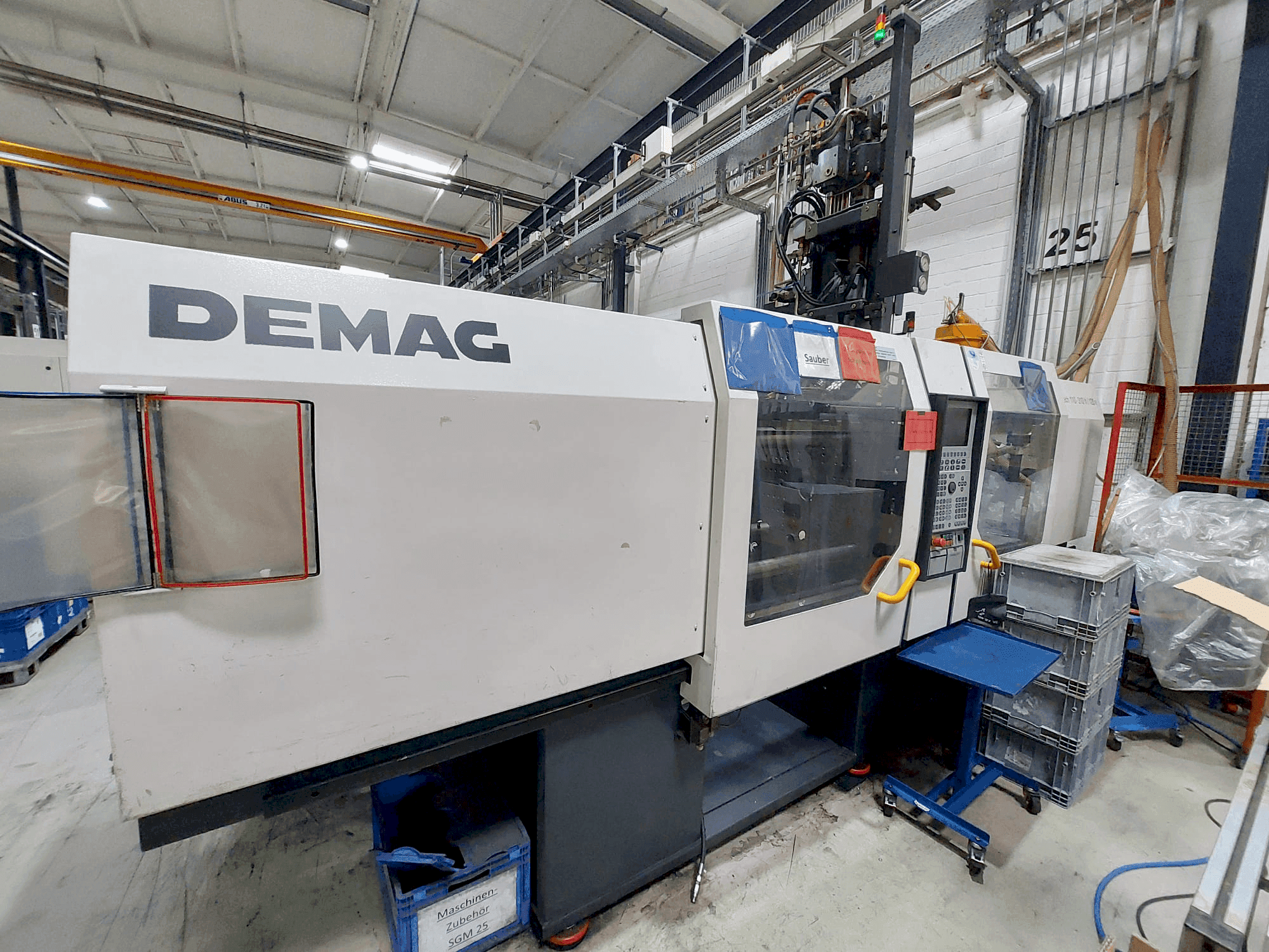 Вид станка DEMAG Ergo-Tech 110-310H-120V спереди