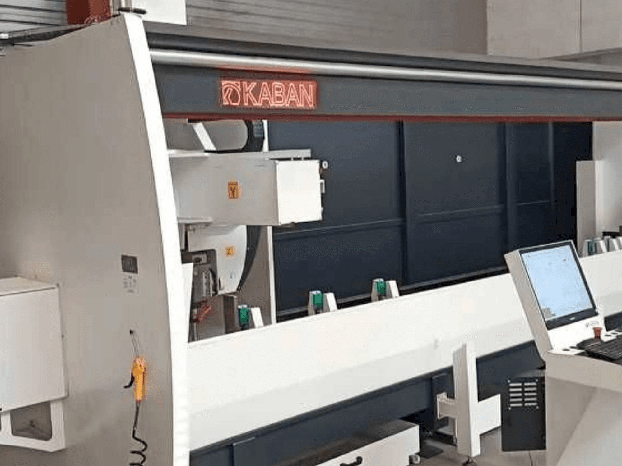 Вид станка KABAN ZC4035 спереди