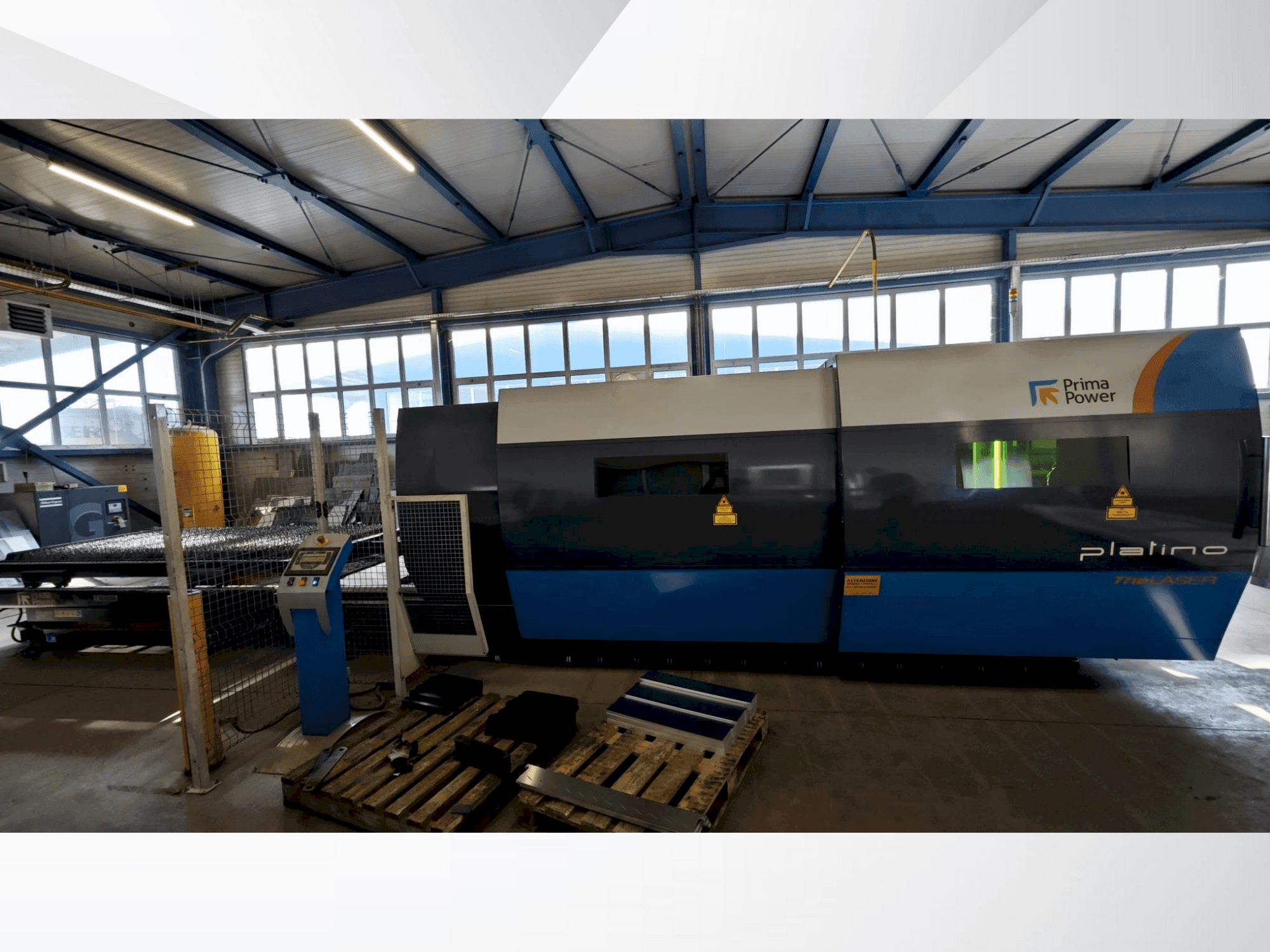 Вид станка Prima Power PLATINO FIBER спереди