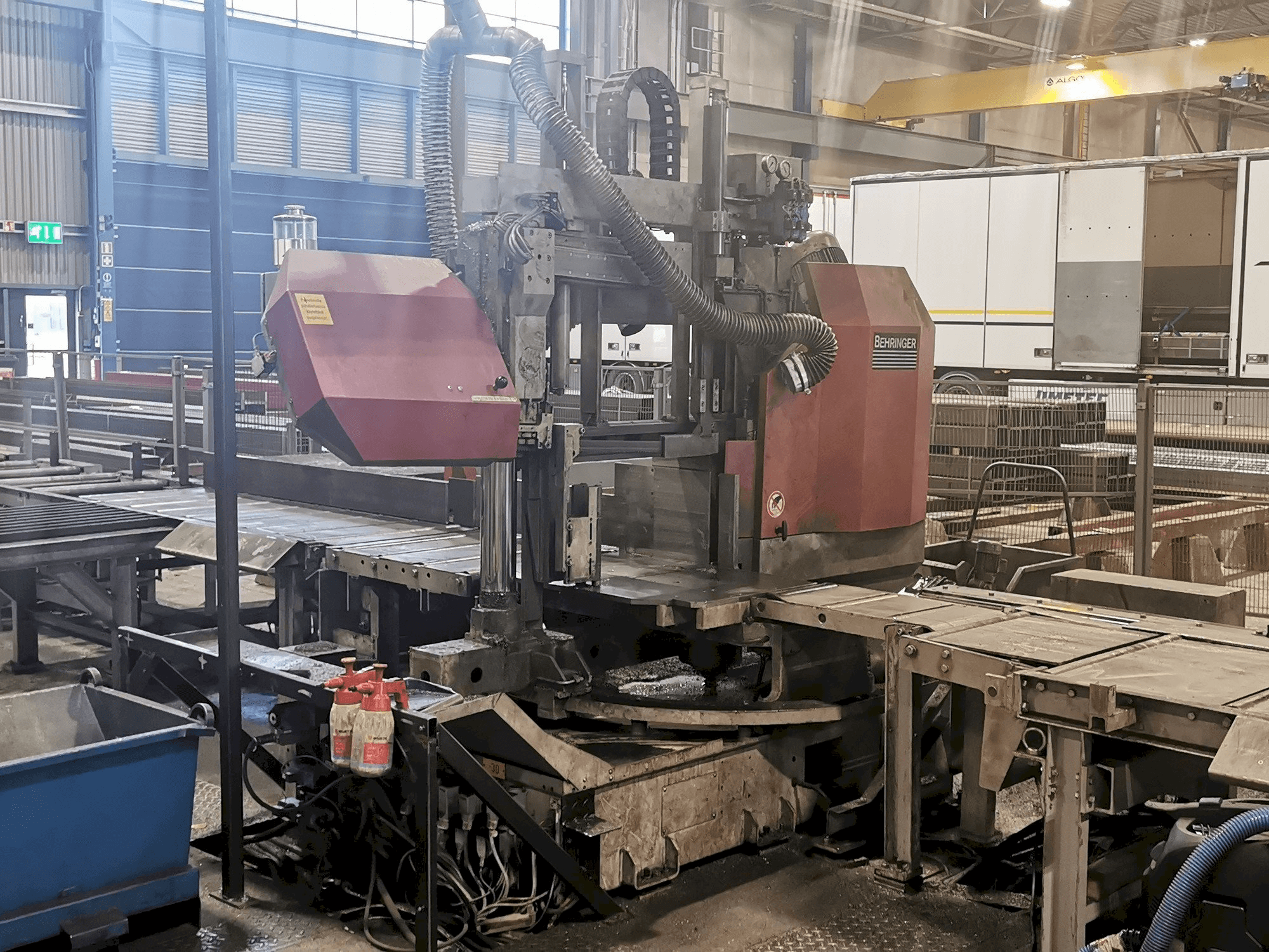 Вид станка Behringer HBP 410/723GA спереди