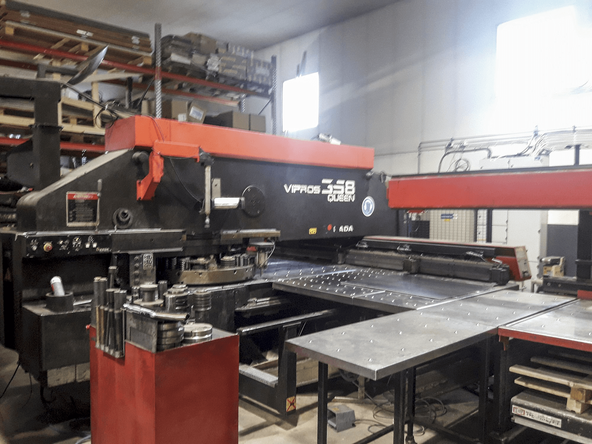 Right view of AMADA Vipros 358 QUEEN Machine