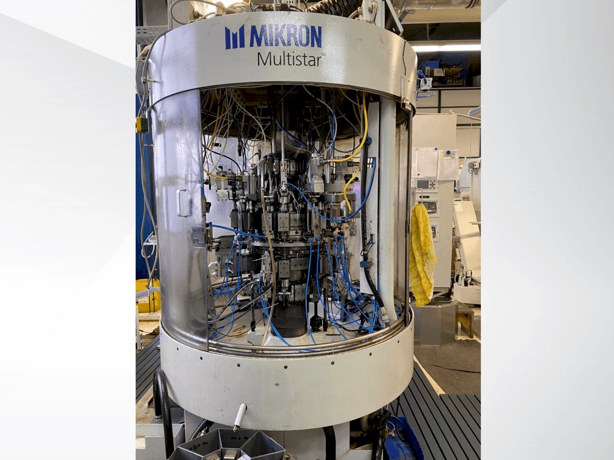 Вид станка MIKRON Multistar CX 24 (2003) спереди