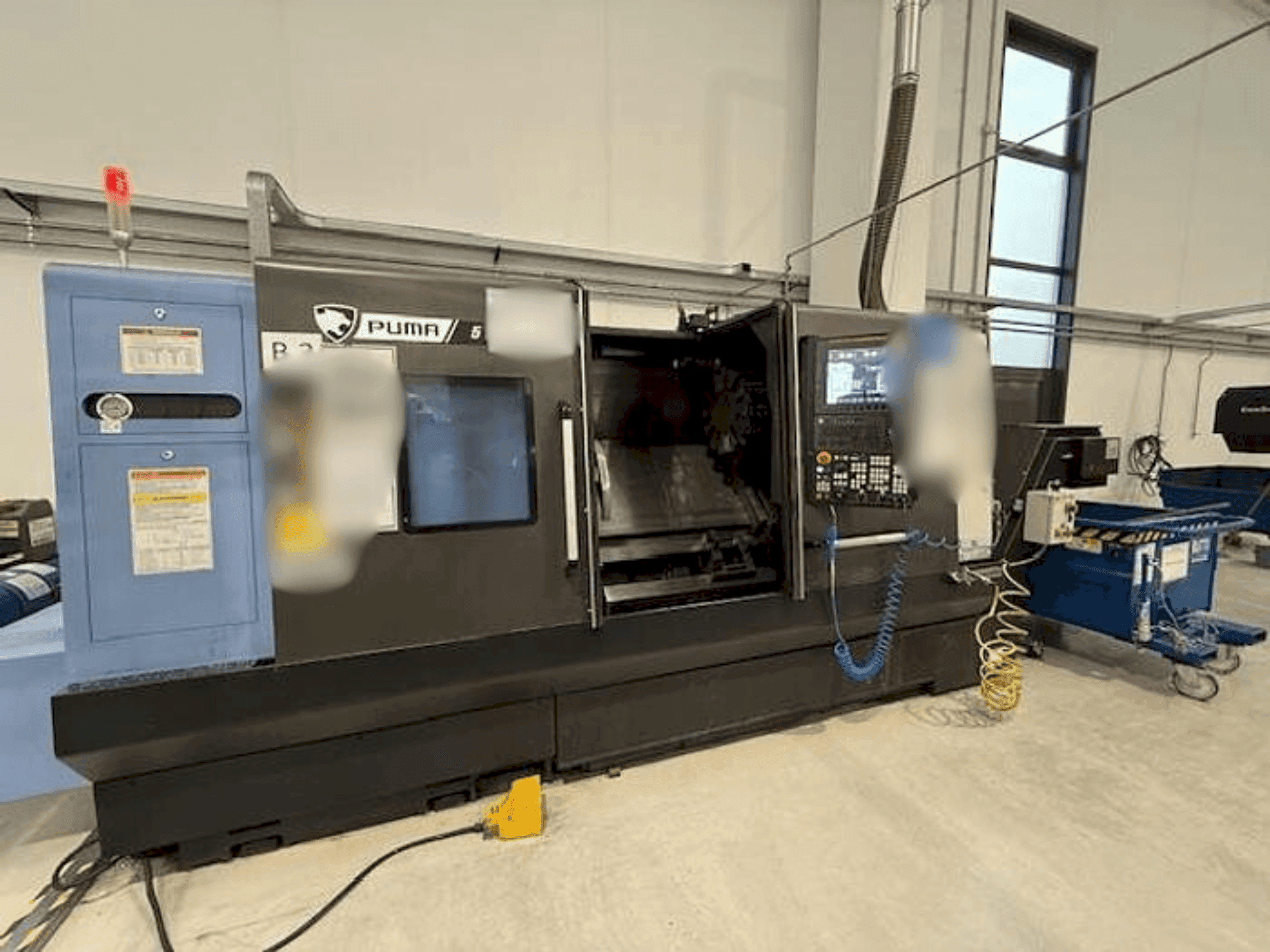 Вид станка DOOSAN PUMA 5100A спереди