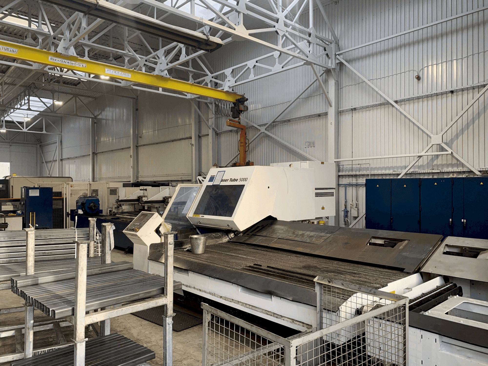 Вид станка TRUMPF TruLaser Tube 5000 спереди
