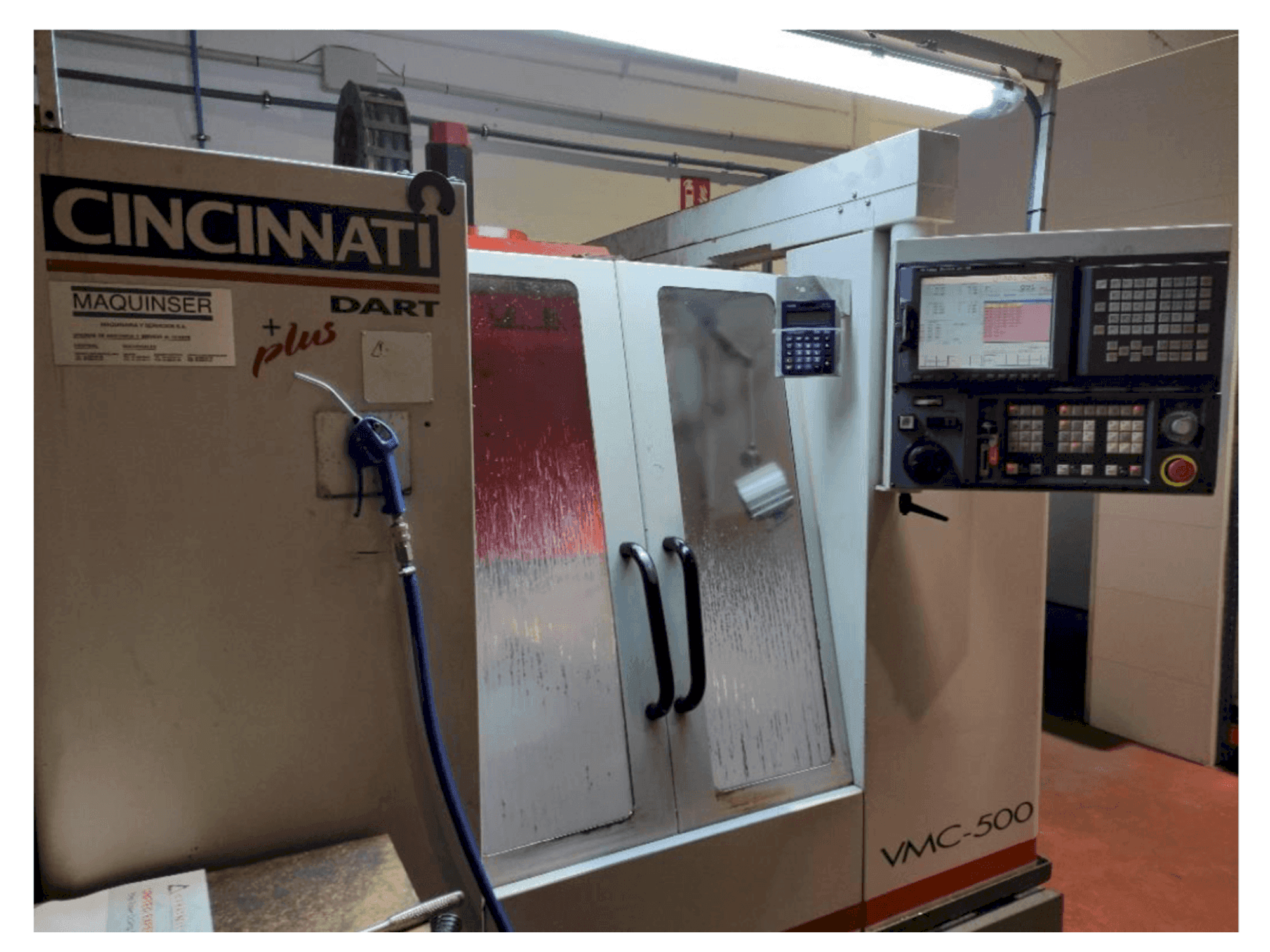Вид станка Cincinnati Dart Plus VMC-500 спереди