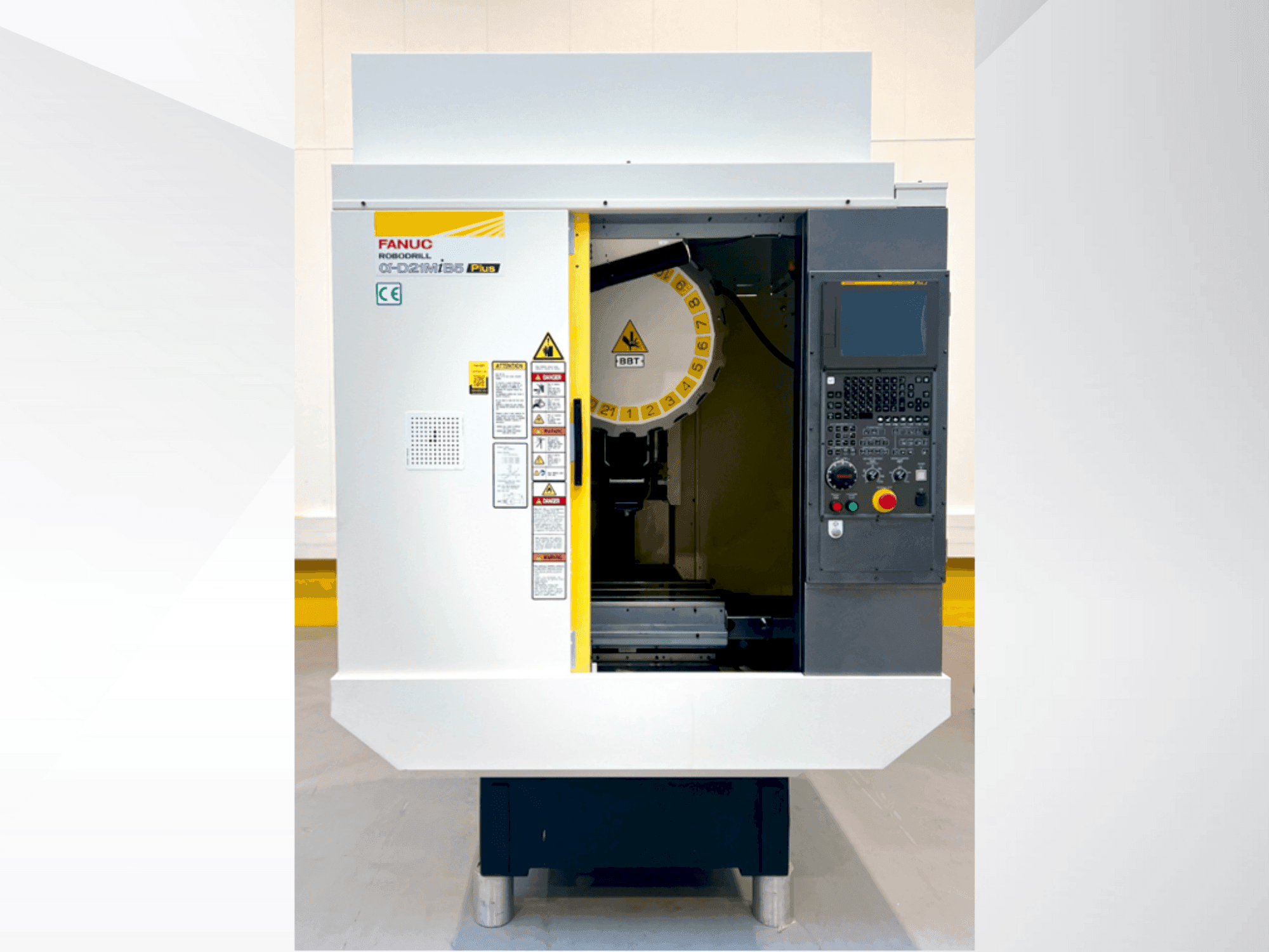 Вид станка FANUC ROBODRILL α-D21MiB5 Plus спереди