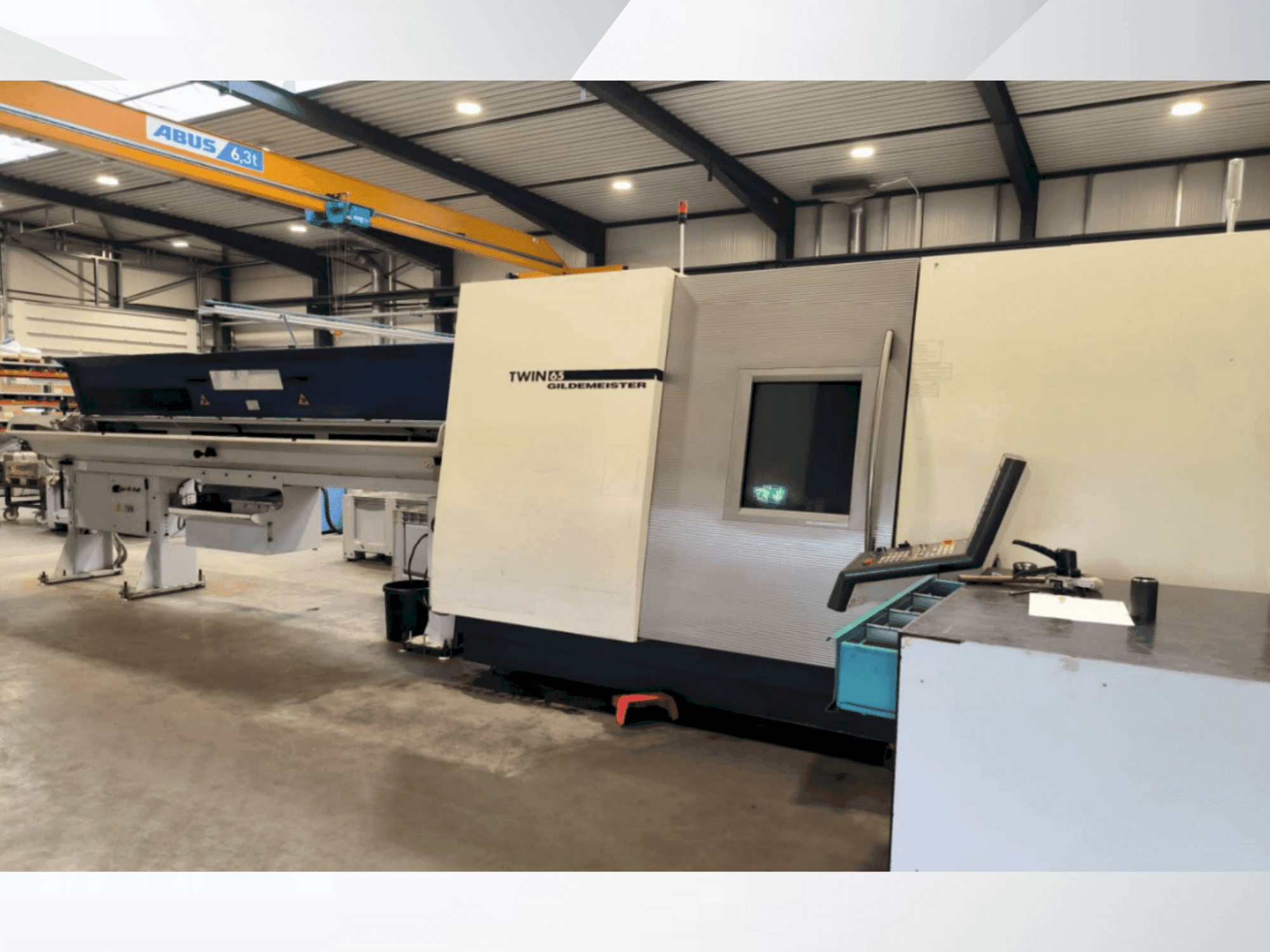 Вид станка DMG Gildemeister Twin 65 спереди