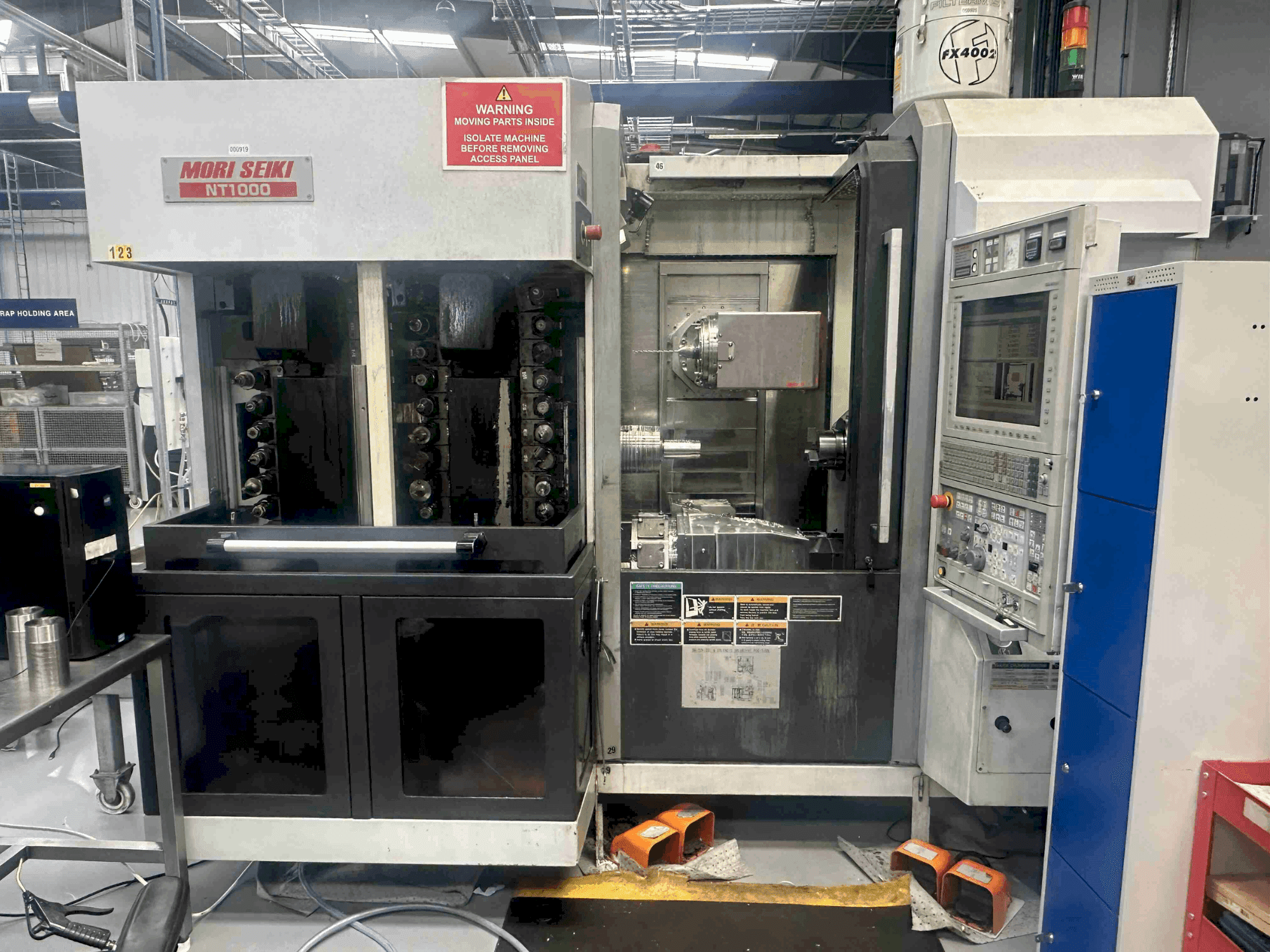 Вид станка MORI SEIKI NT1000SZM спереди