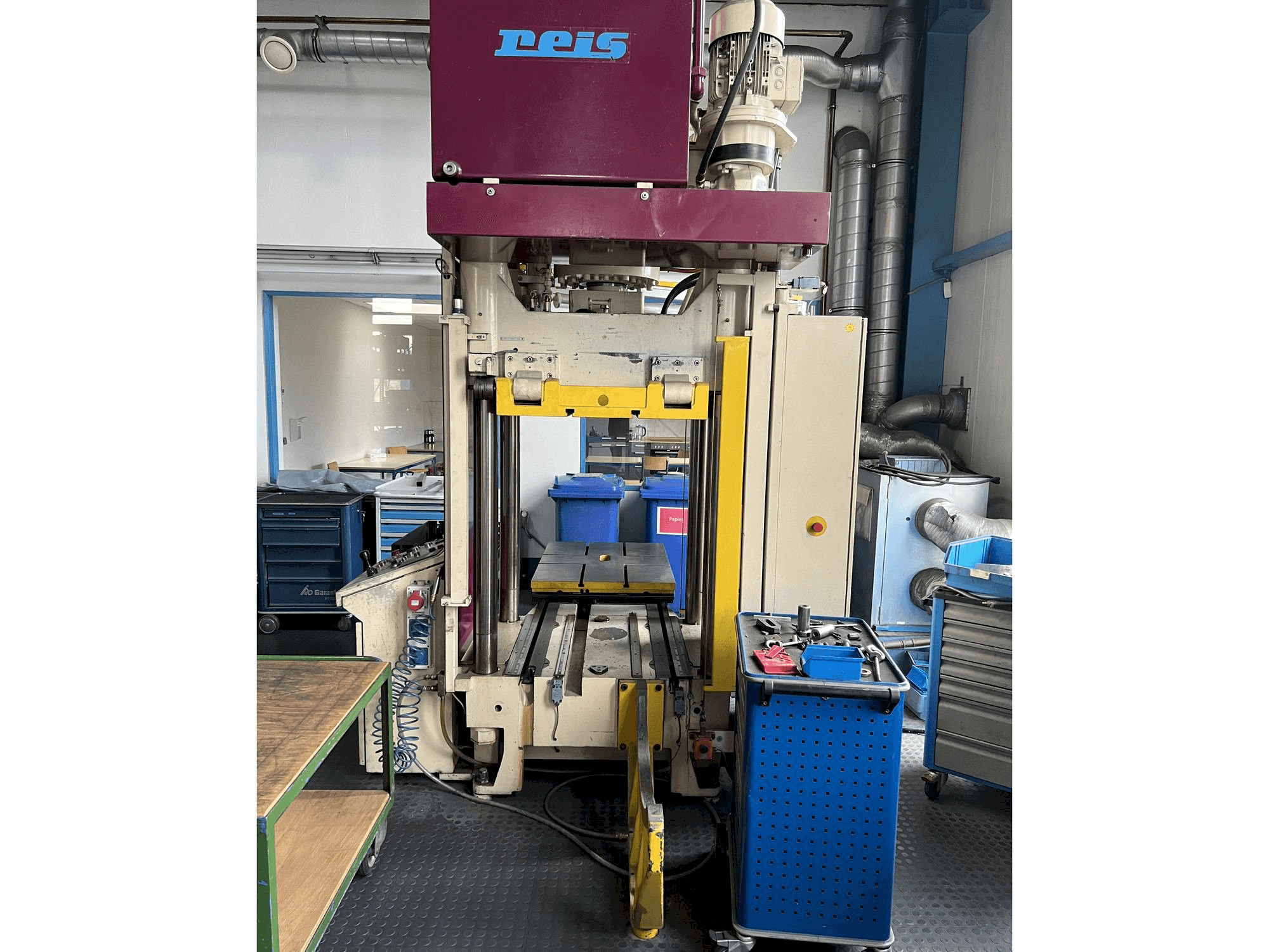 Вид станка Reis Tus 80-100 спереди