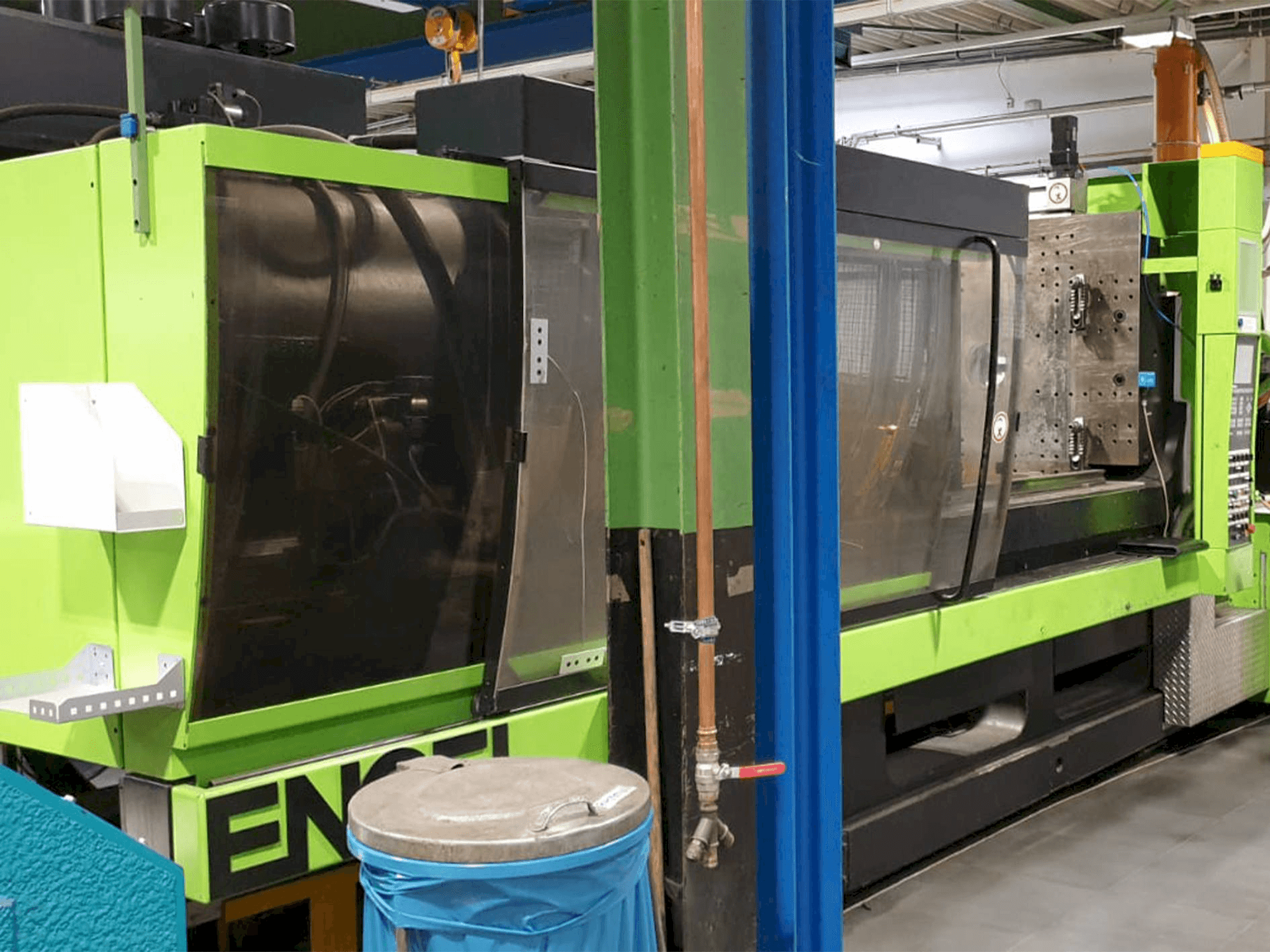 Вид станка ENGEL ES 2550/500 HL-V спереди