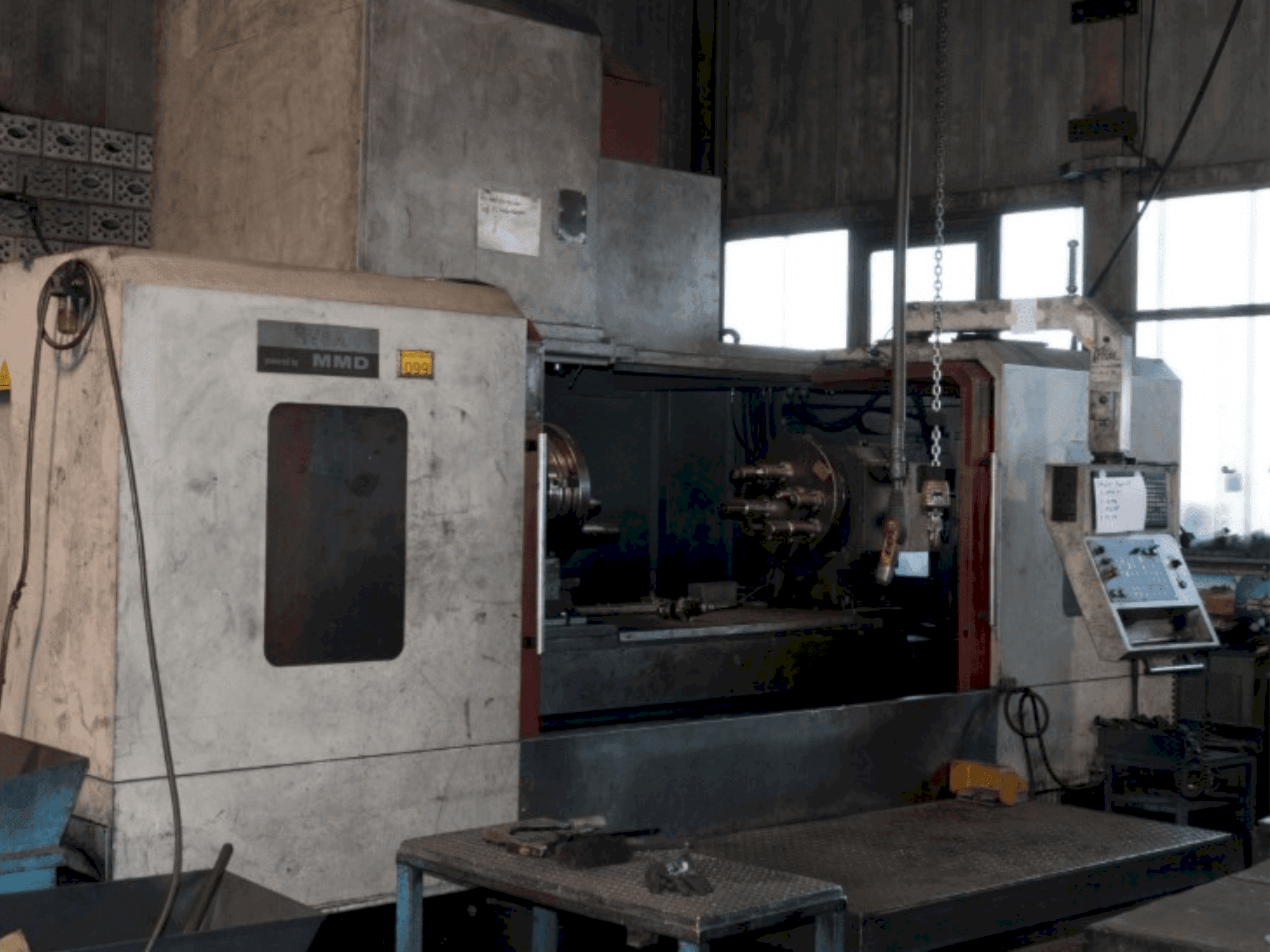 Вид станка Akira Seiki MMD HV8A спереди