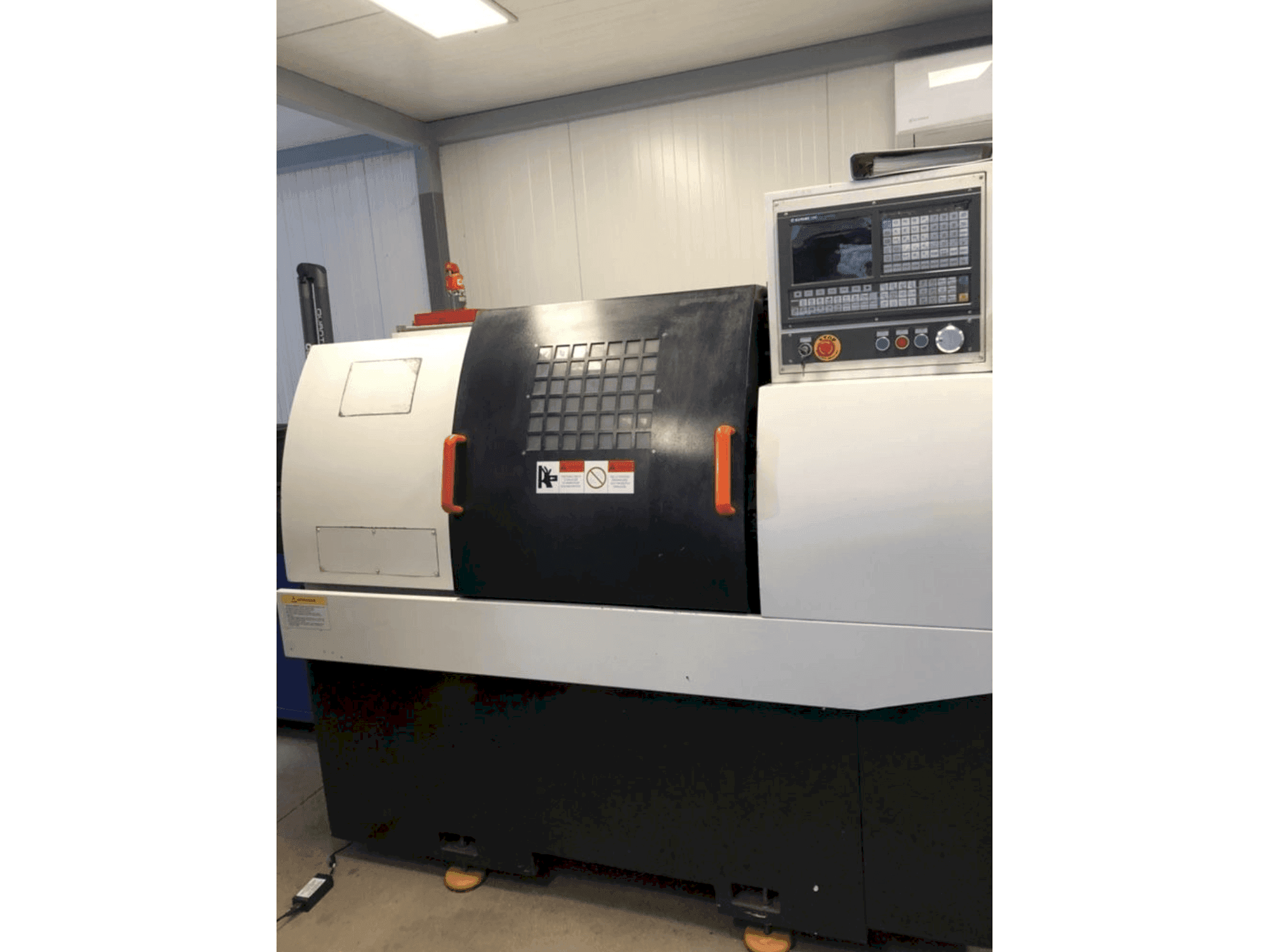 Вид станка CORMARK CK6232L спереди