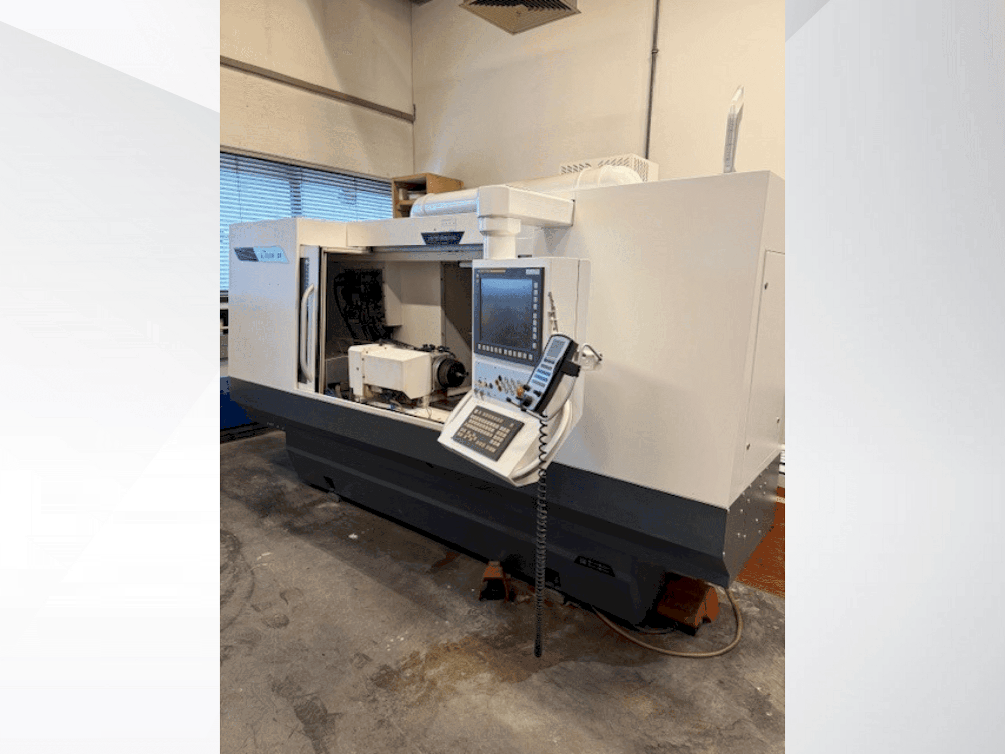 Вид станка STUDER S31 спереди