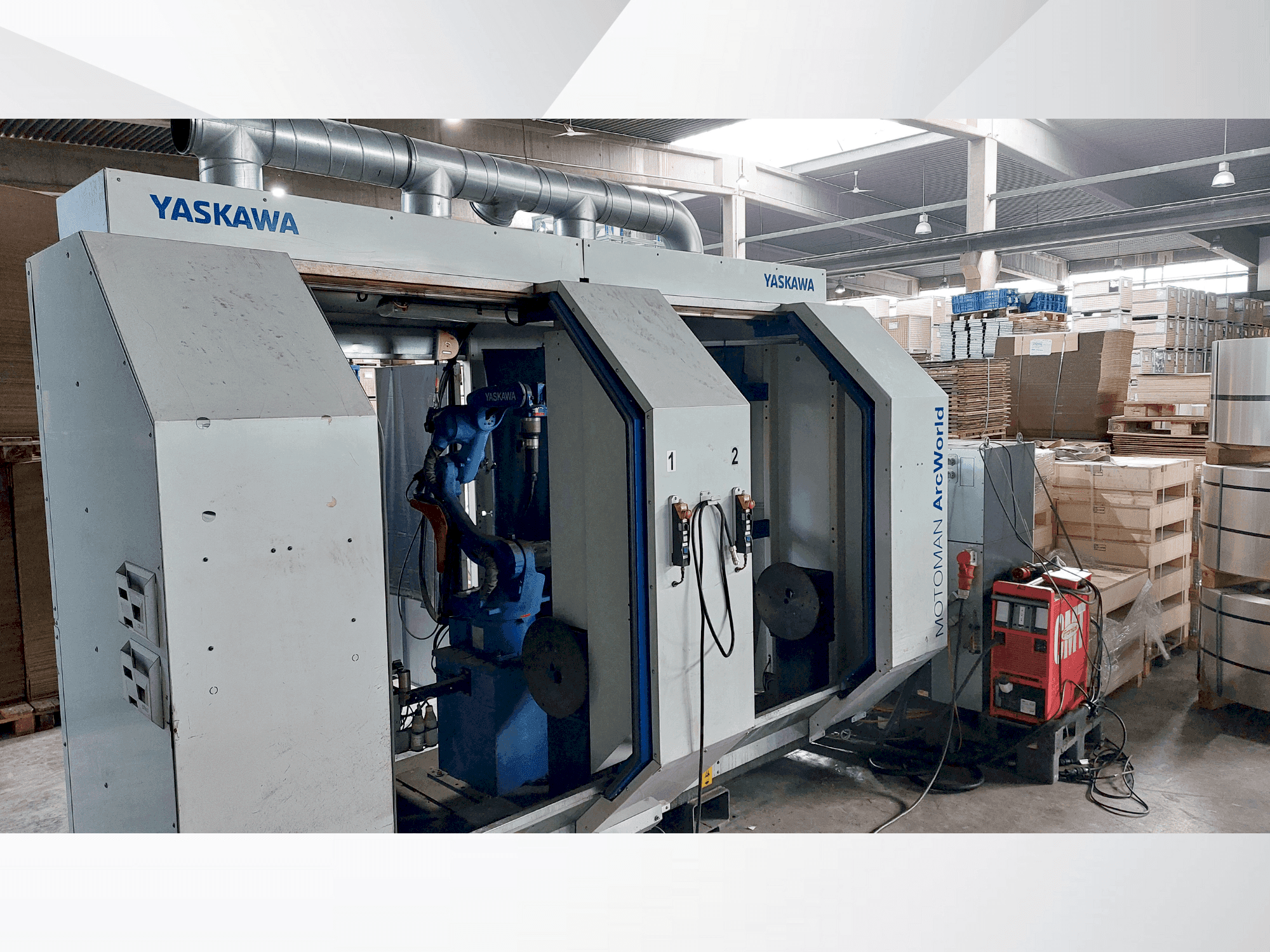 Вид станка Yaskawa Motoman ArcWorld спереди