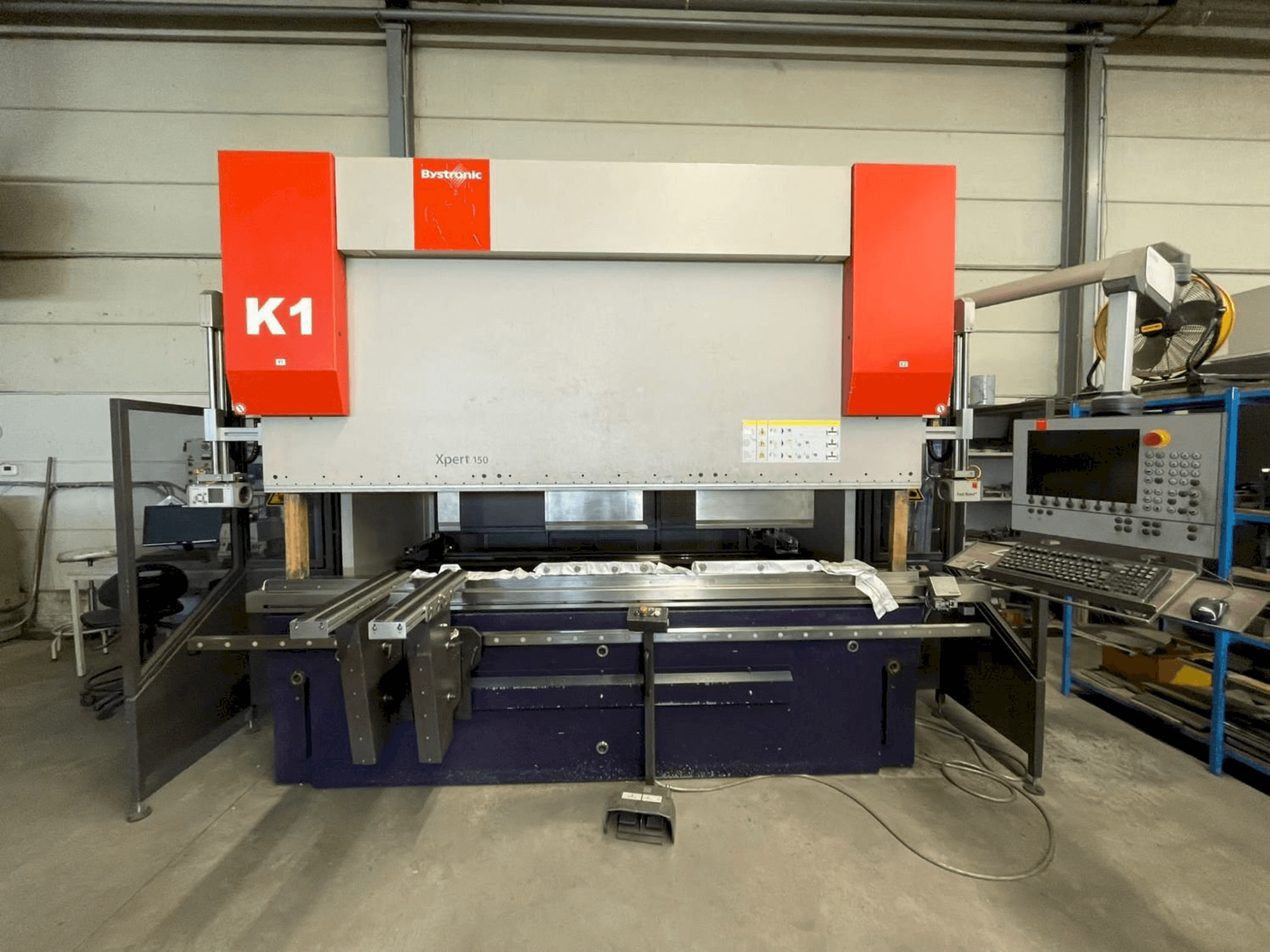 Вид станка Bystronic Xpert 150 x 3100 спереди