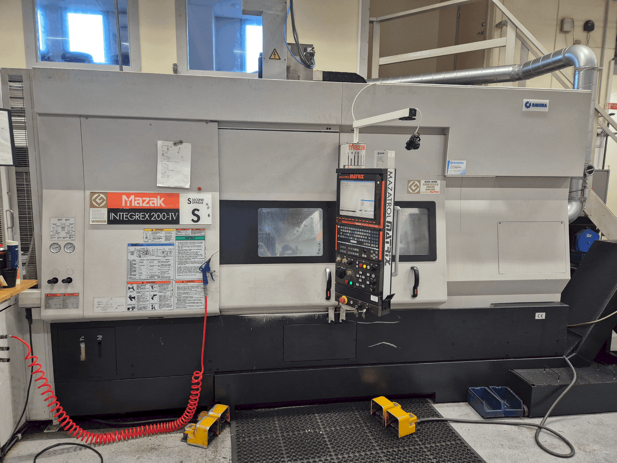 Вид станка Mazak Integrex 200 IV S with Gantry loader спереди