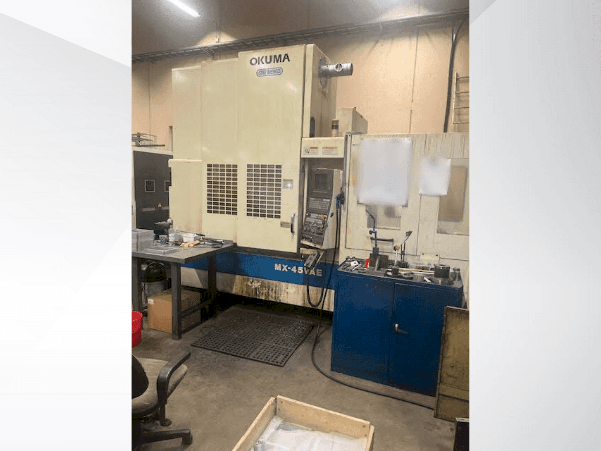 Вид станка Okuma MX-45VAE спереди