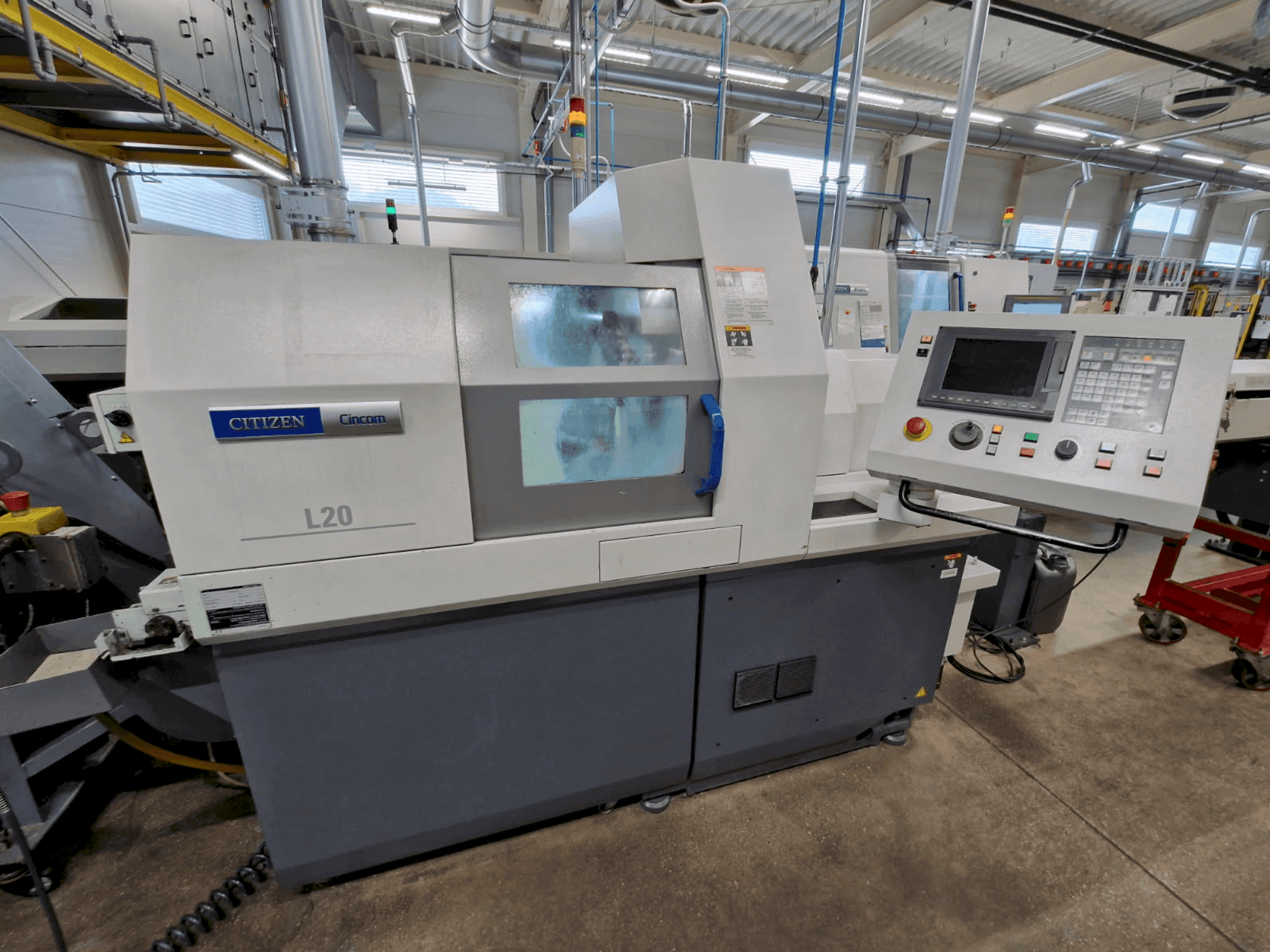 Вид станка Citizen CITIZEN Cincom L20E-2M8 спереди