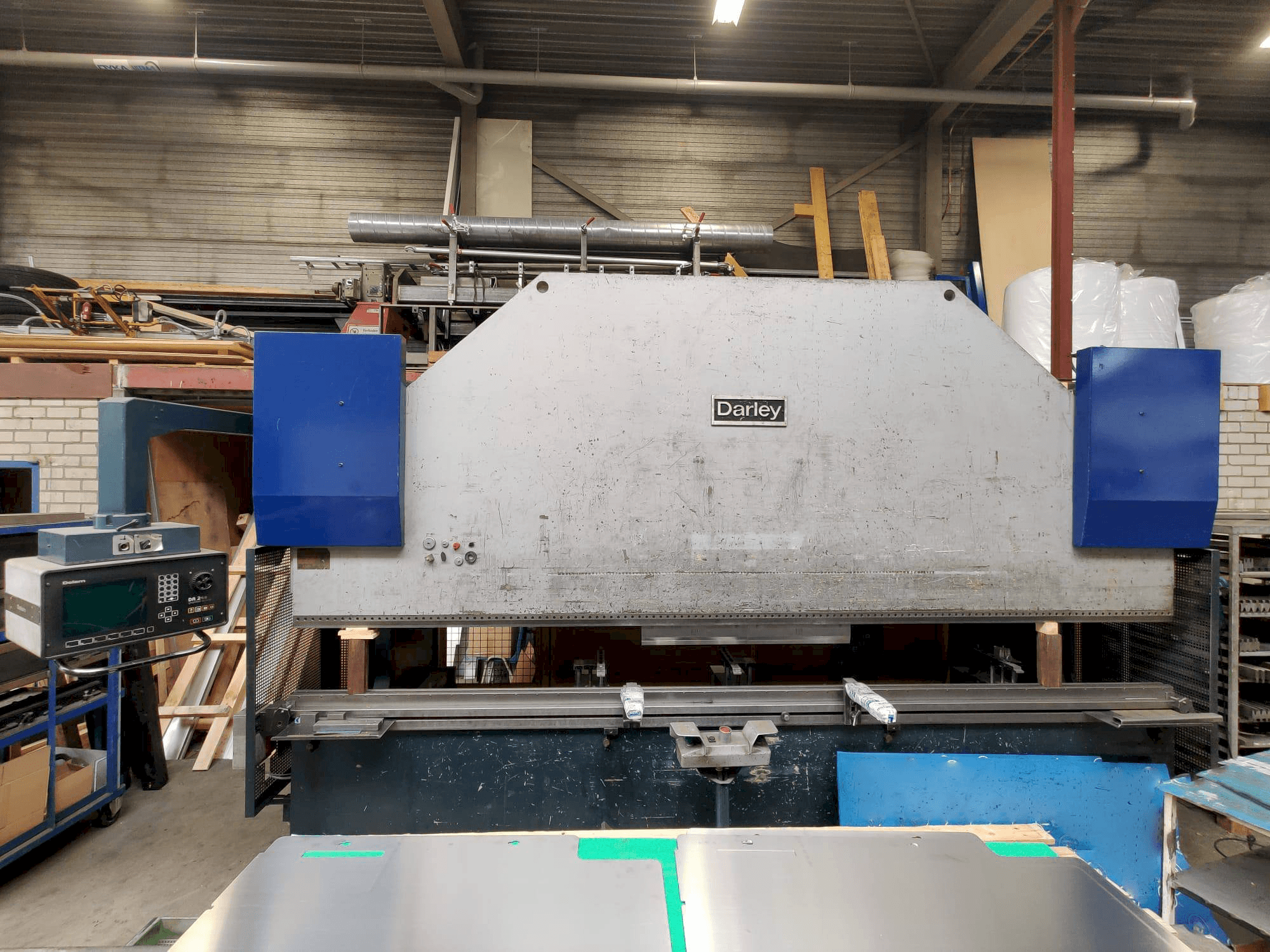 Вид станка Darley EHP150 43/37 спереди