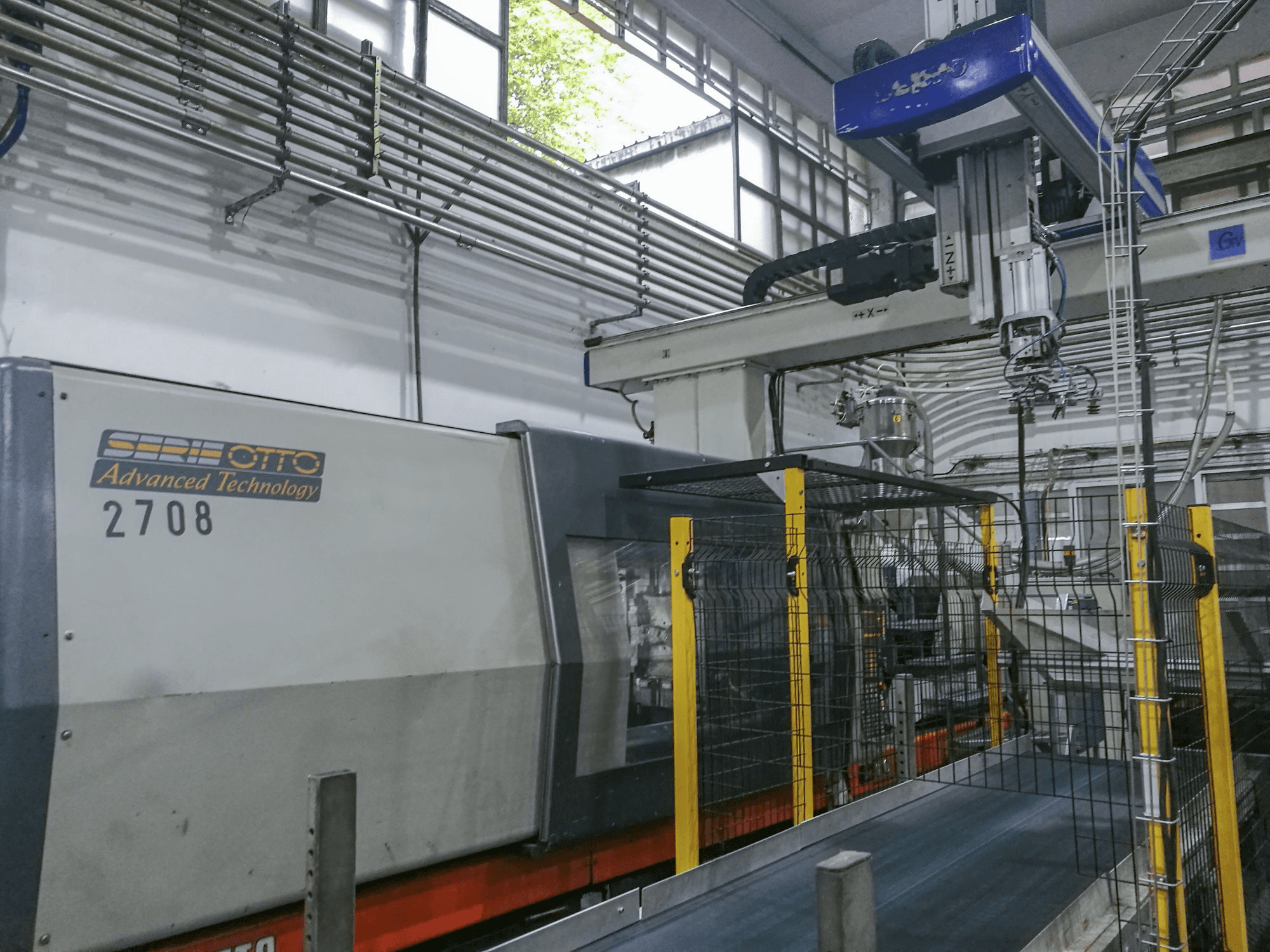 Left view 1 of SANDRETTO 2054-380 machine