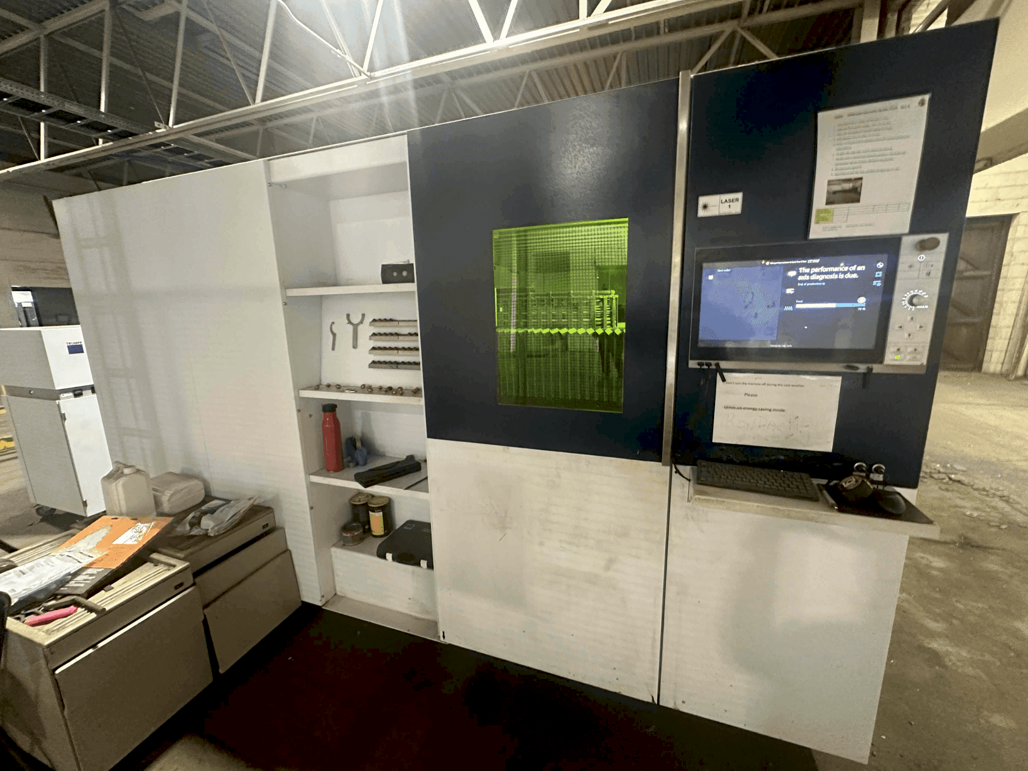 Вид станка TRUMPF Trulaser 1040 Fiber спереди