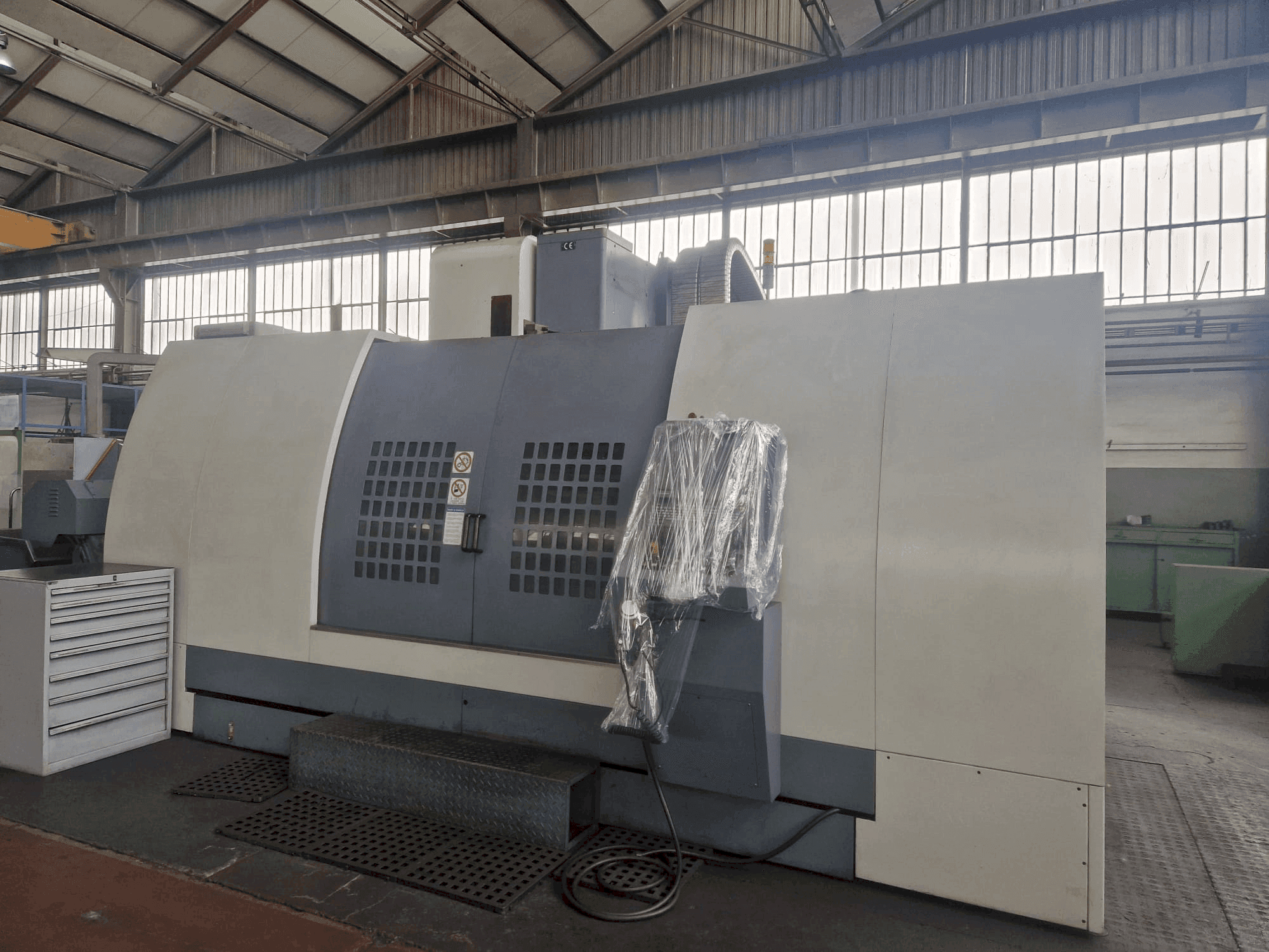 Вид станка VESTA SKV 920 SE спереди