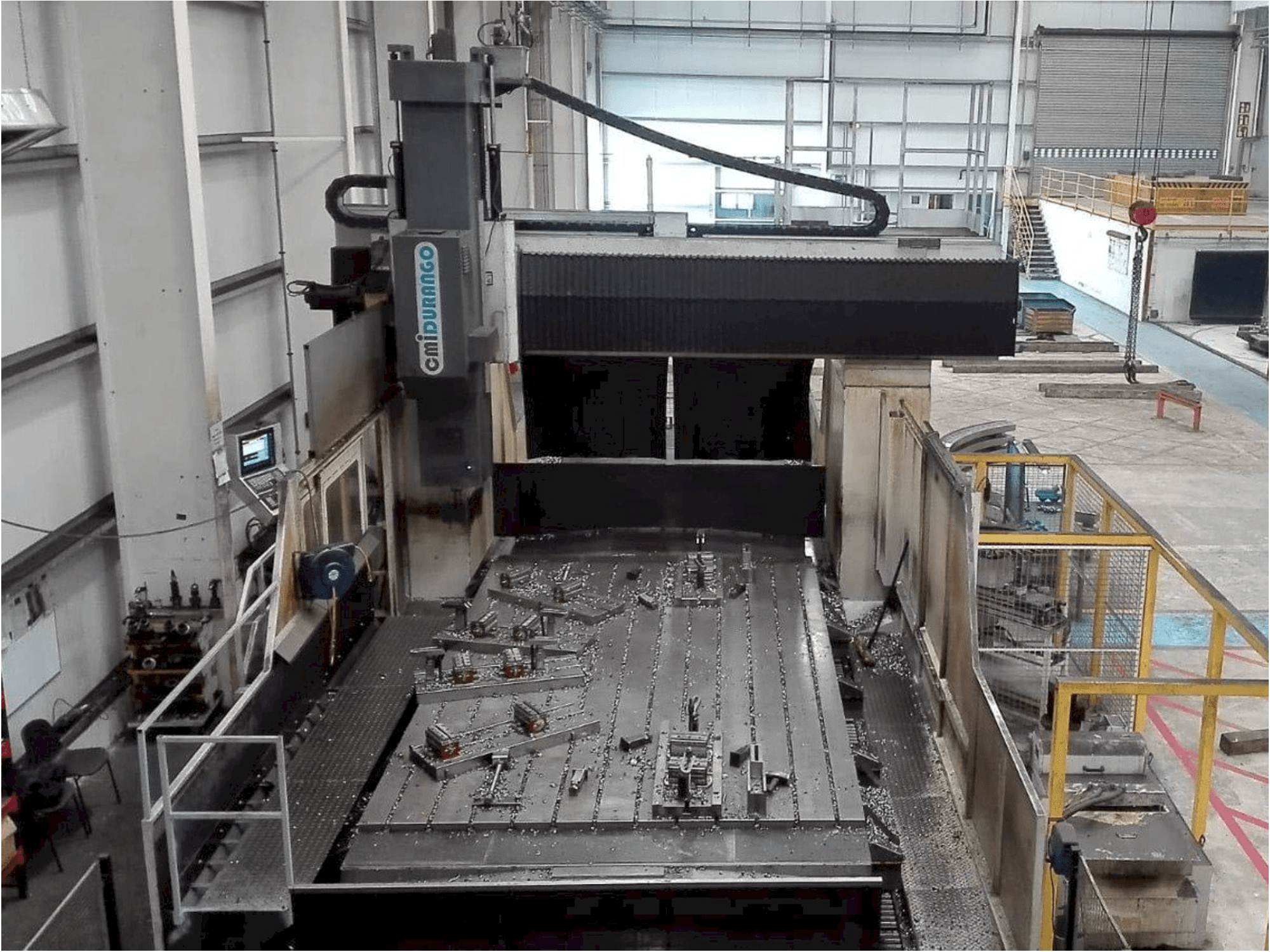 Вид станка cmiDURANGO FPF310-5000 спереди