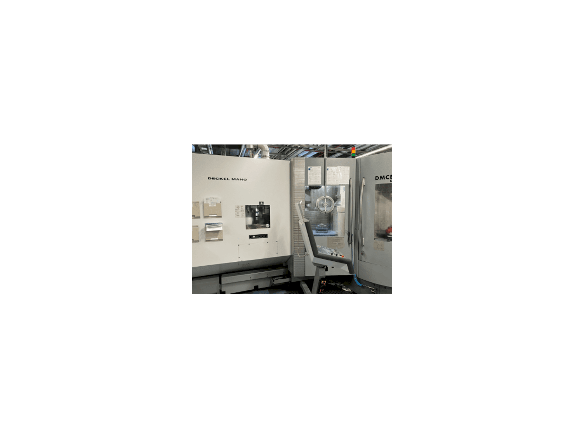 Вид станка DECKEL MAHO DMC 60 T RS3 спереди