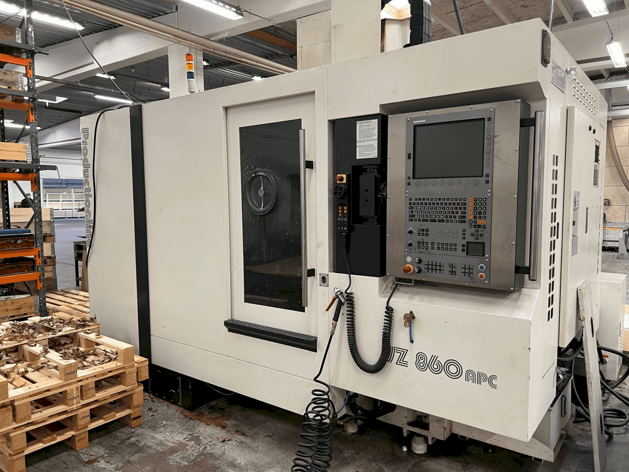 Вид станка WEMAS VZ 860 APC спереди